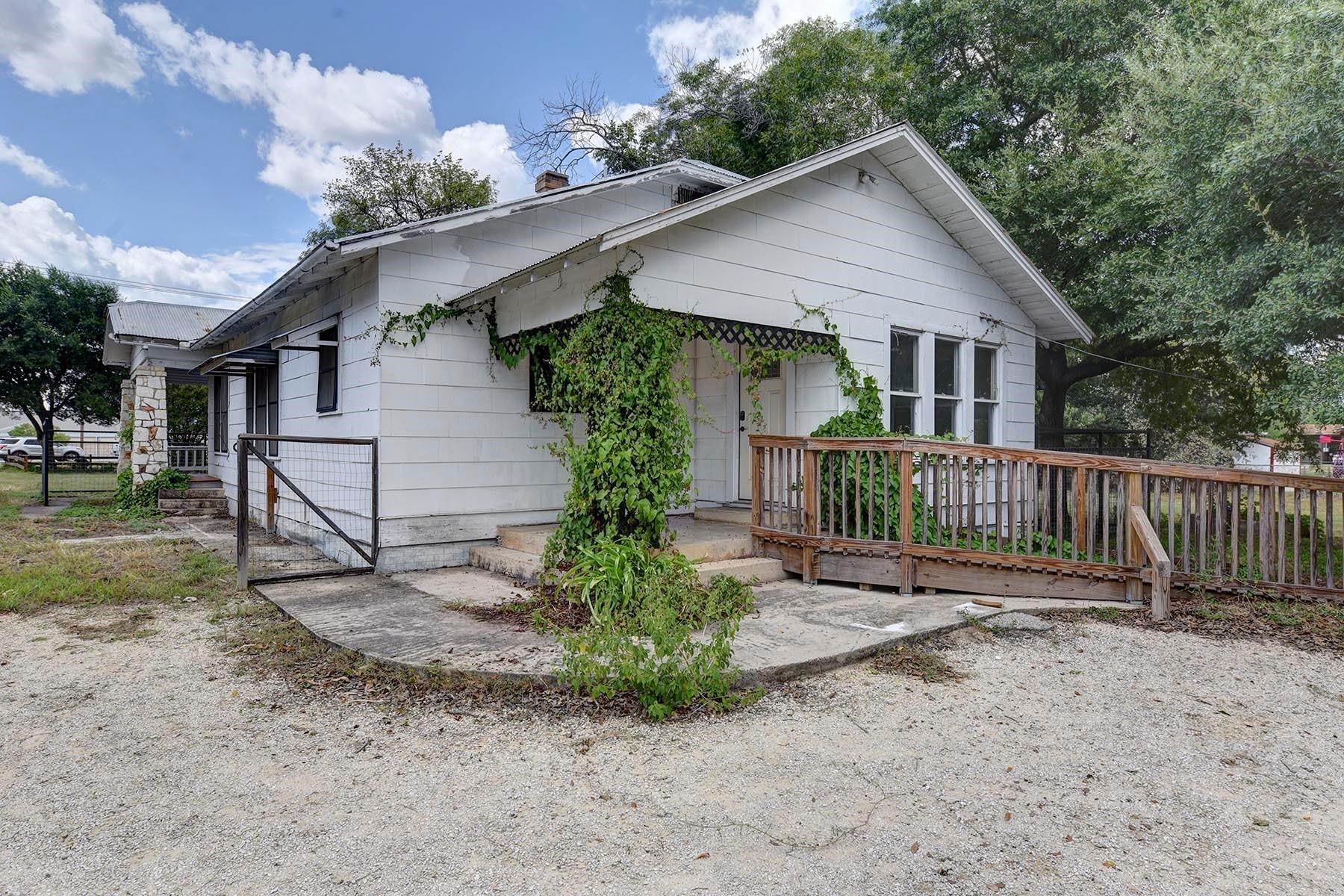 1292 N I-35, New Braunfels, TX 78130