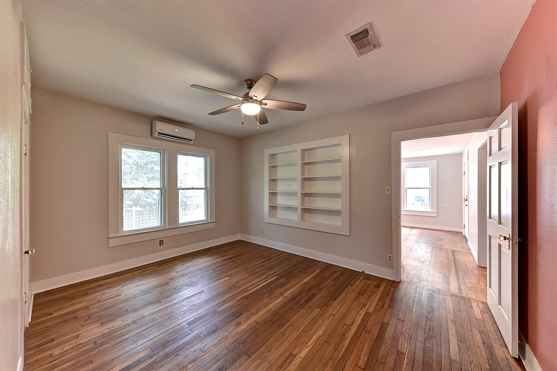 1292 N I-35, New Braunfels, TX 78130