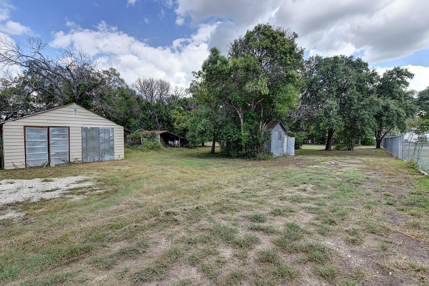 1292 N I-35, New Braunfels, TX 78130