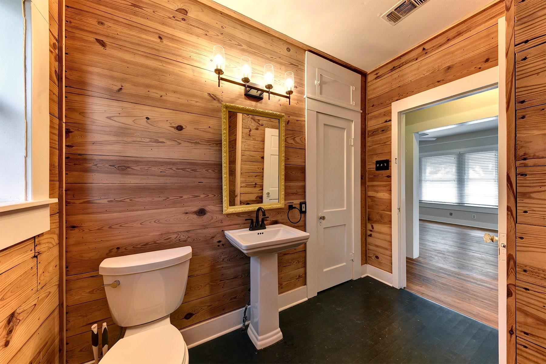 1292 N I-35, New Braunfels, TX 78130