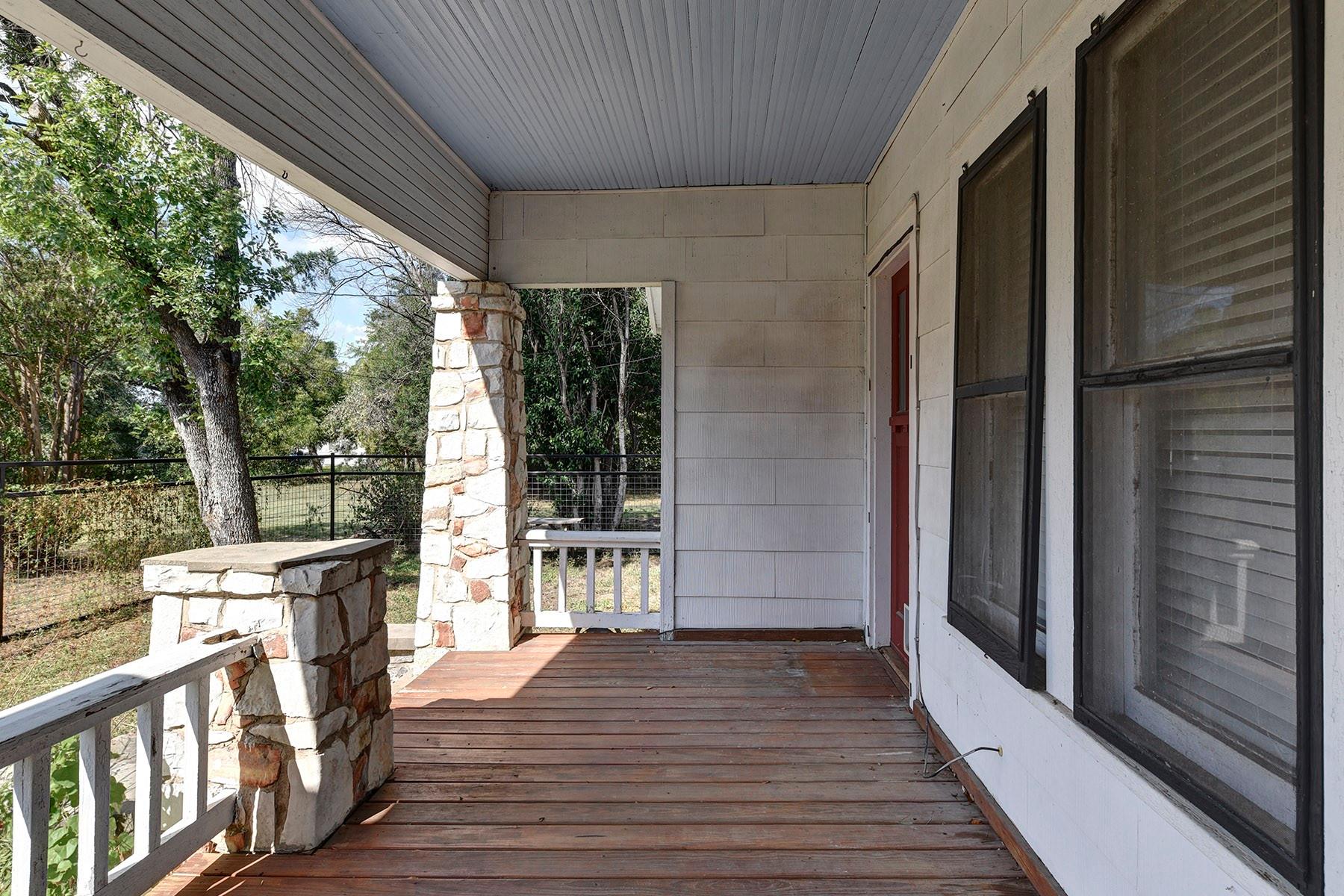 1292 N I-35, New Braunfels, TX 78130