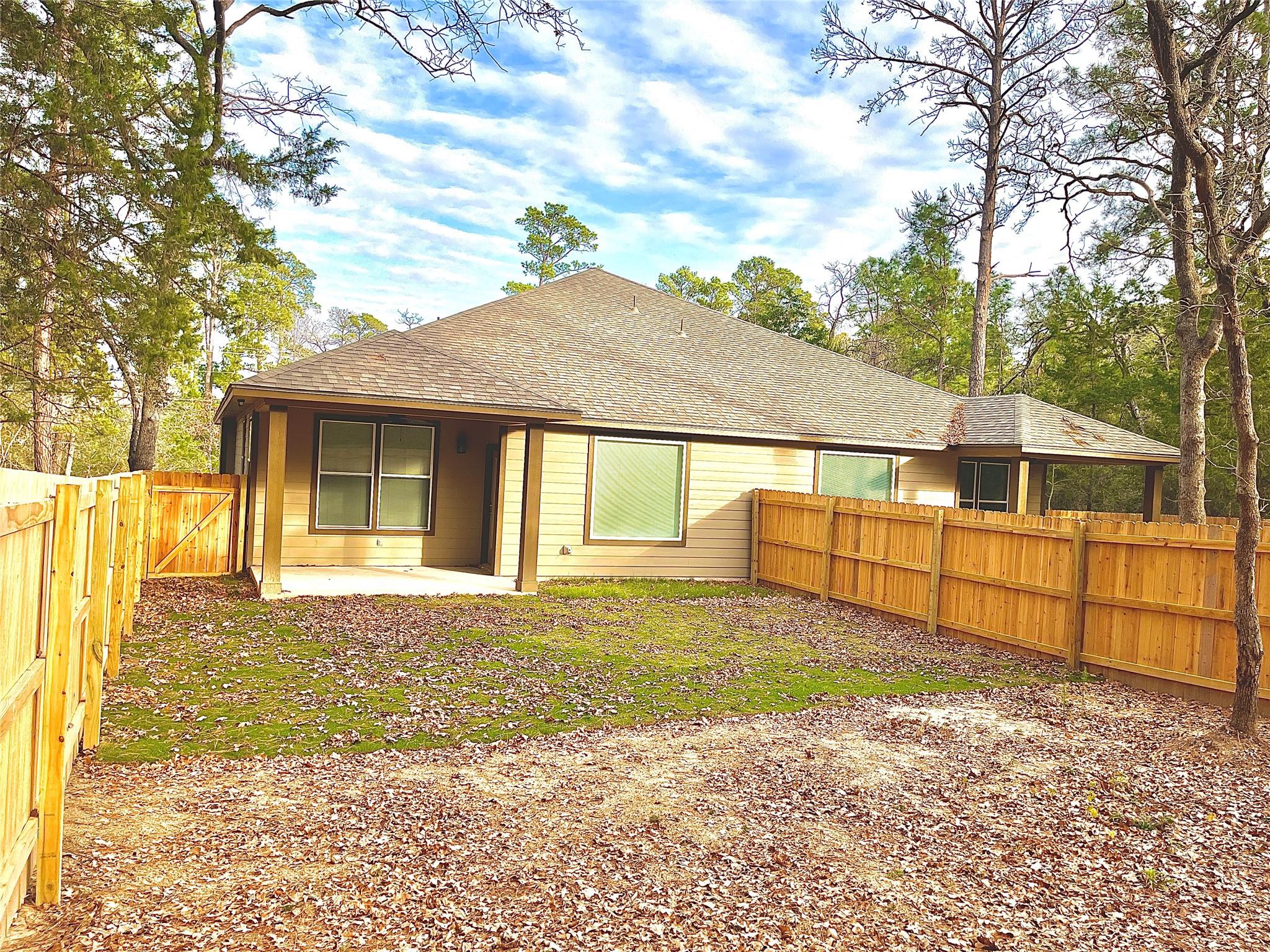 386 Tahitian Dr, Bastrop, TX 78602