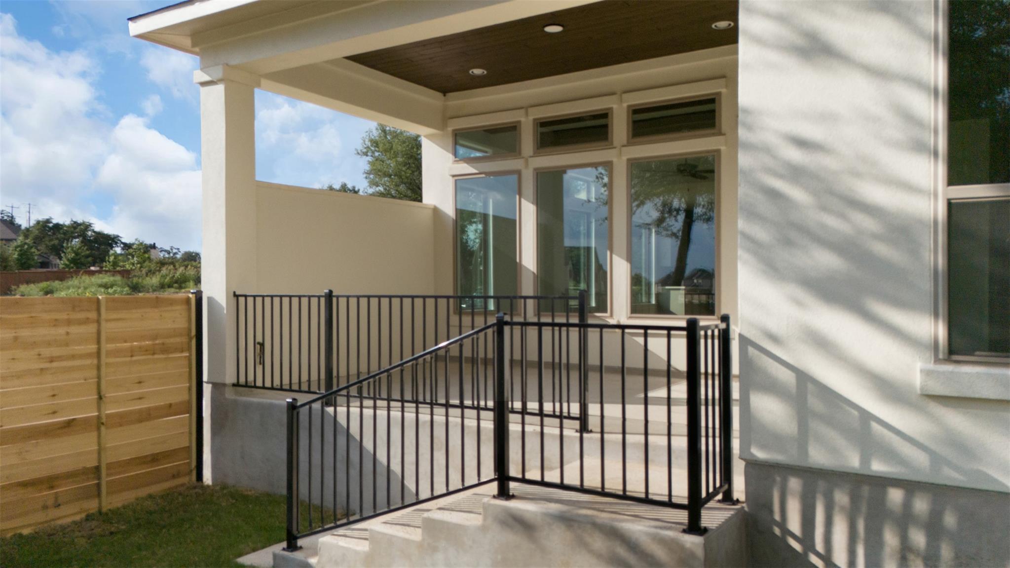 1129 Stonehill Dr, Georgetown, TX 78633