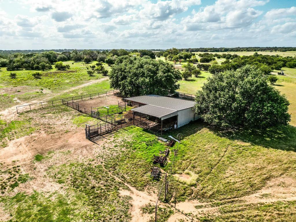 1220 County Road 225, Briggs, TX 78608