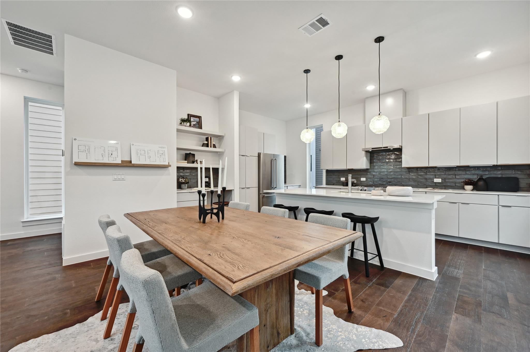 6821 Wolfcreek Pass # 12, Austin, TX 78749