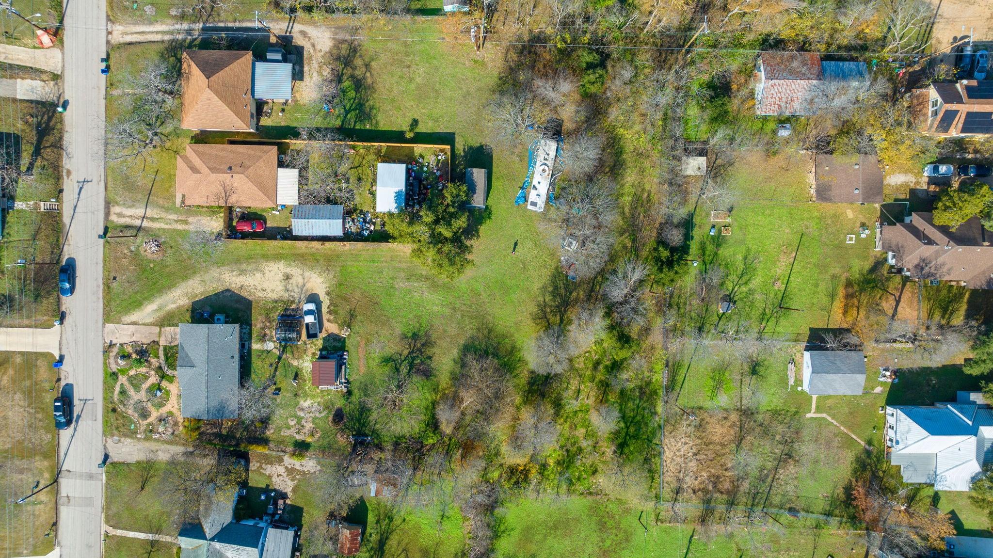 842 Kimbro St, Taylor, TX 76574