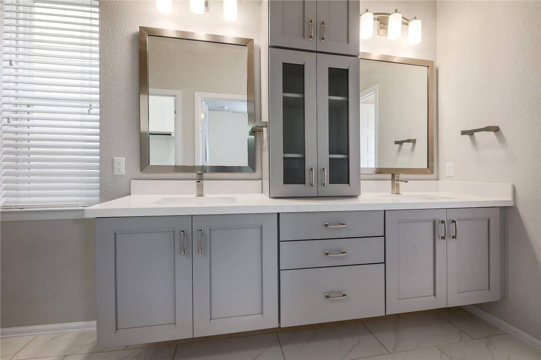 10303 Oldham Cv, Austin, TX 78717