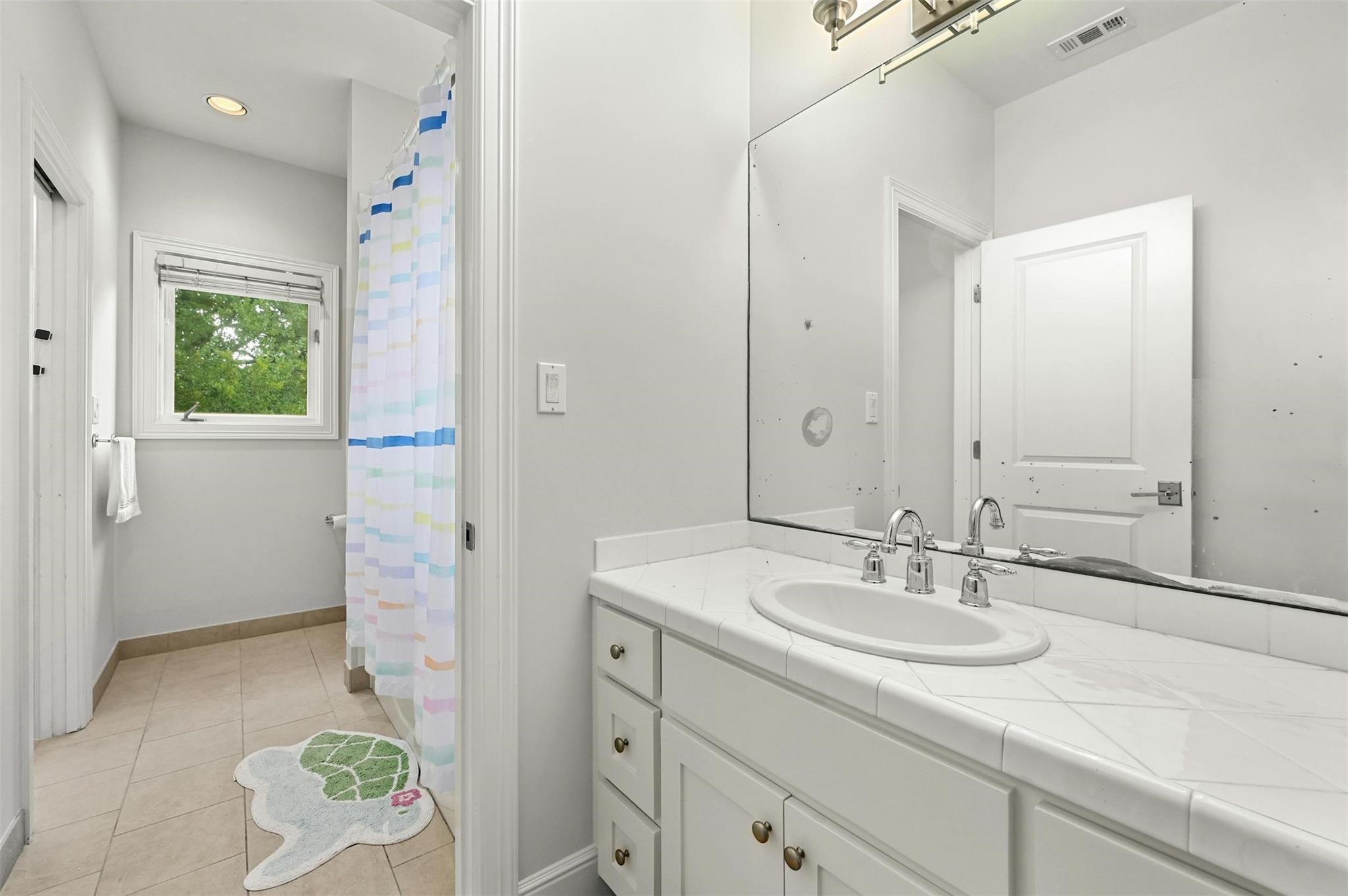 14 Margranita Cres, Austin, TX 78703
