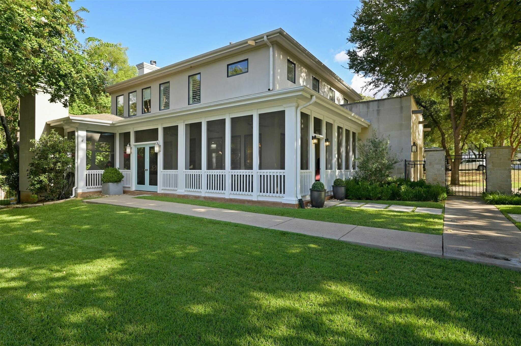 14 Margranita Cres, Austin, TX 78703