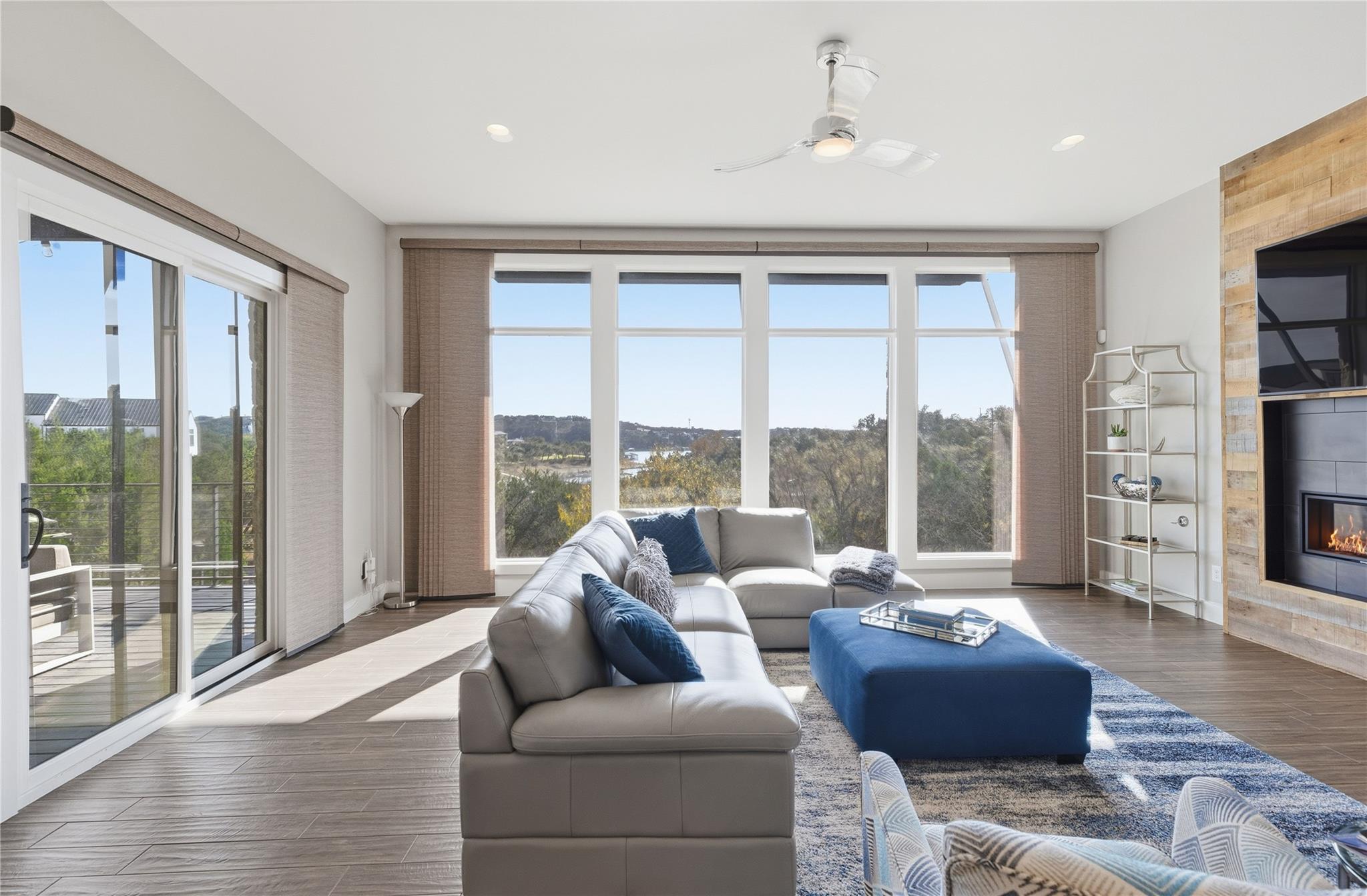 18612 Flying J Blvd, Spicewood, TX 78669