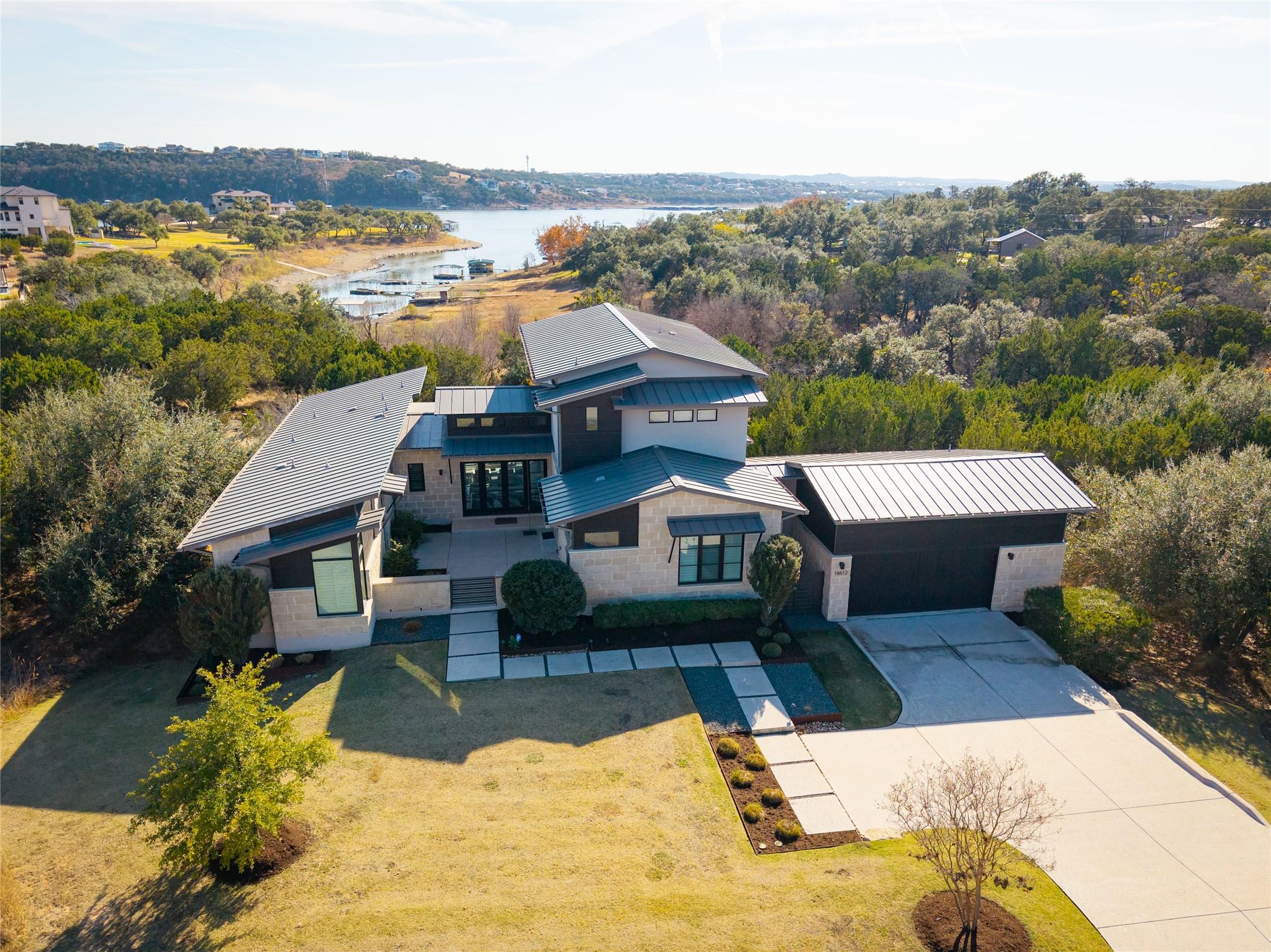 18612 Flying J Blvd, Spicewood, TX 78669