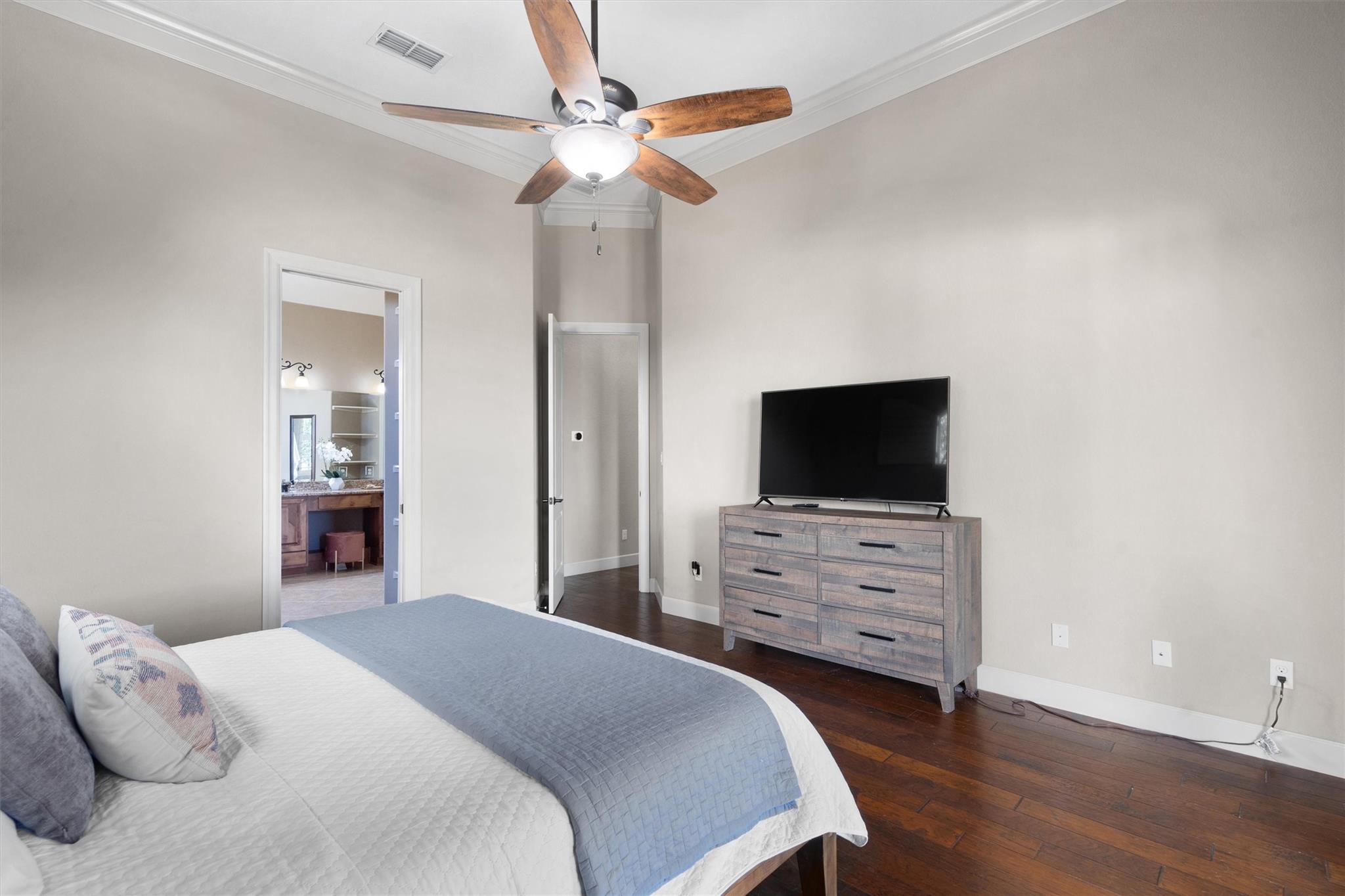 4408 Blacksmith Cv, Spicewood, TX 78669