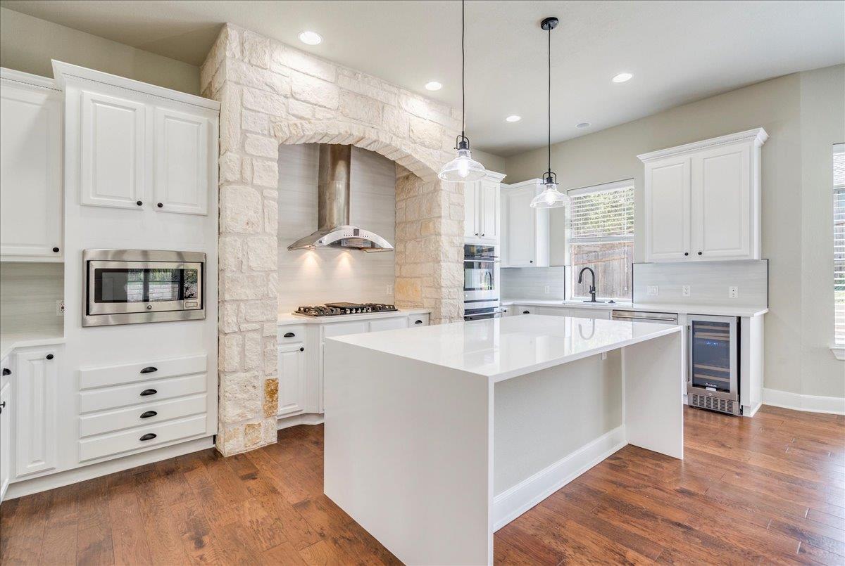 175 Blazing Star Dr, Austin, TX 78737