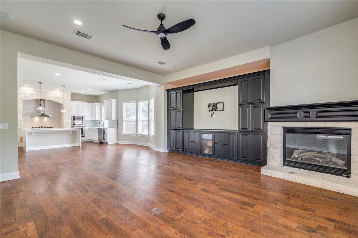 175 Blazing Star Dr, Austin, TX 78737