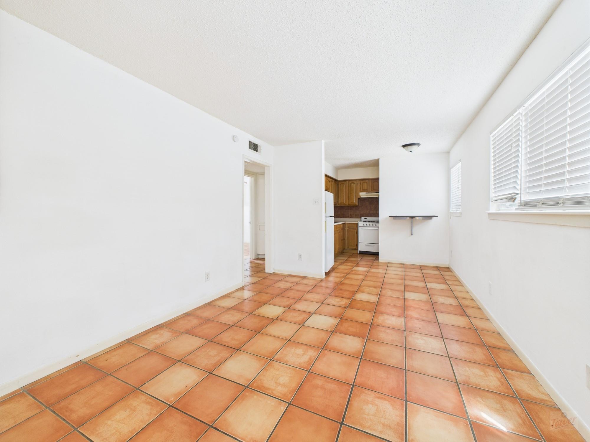 803 W 28th St # 107, Austin, TX 78705