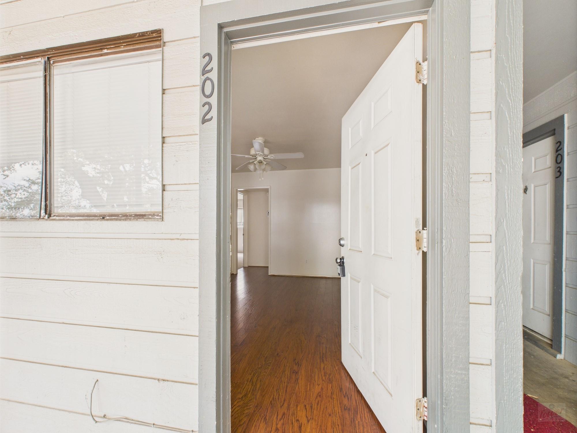 803 W 28th St # 202, Austin, TX 78705