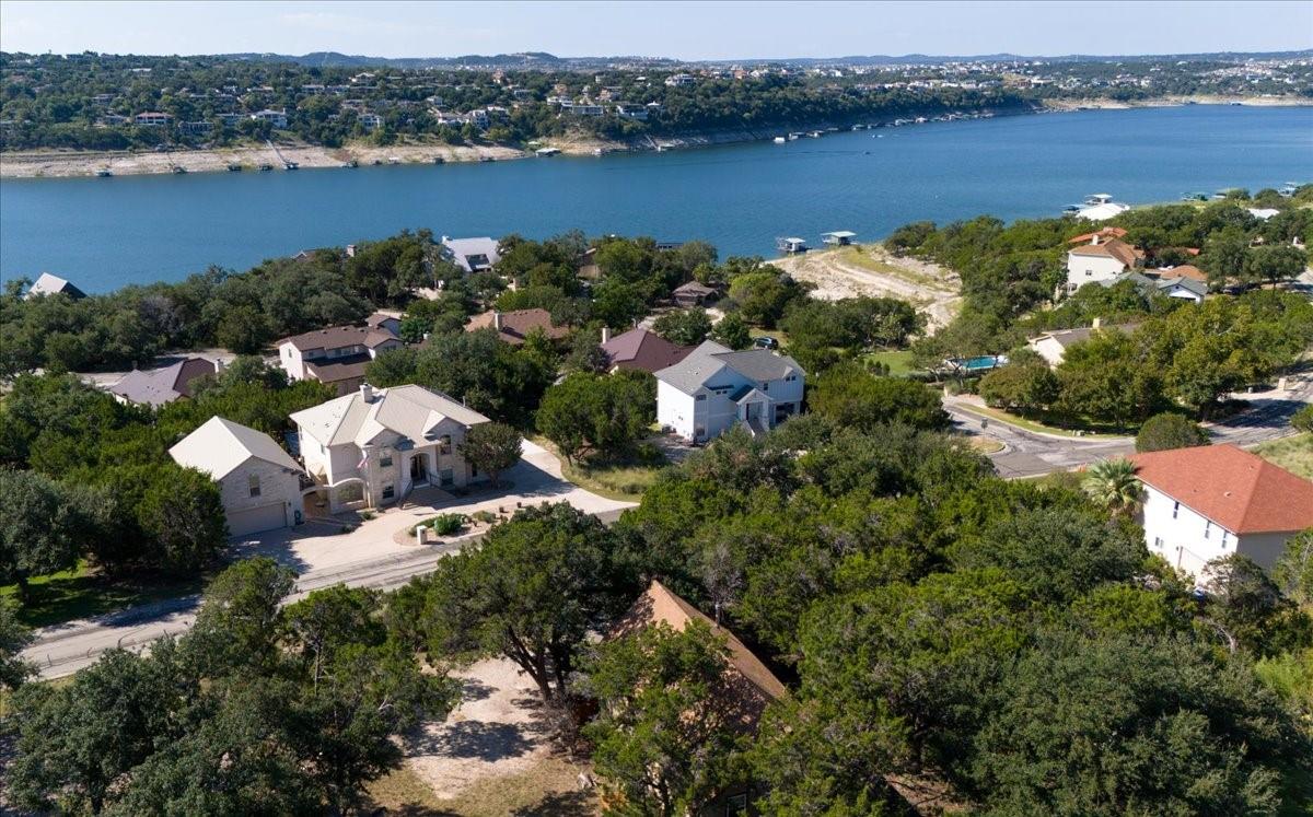 18418 Lakeland Dr, Lago Vista, TX 78645