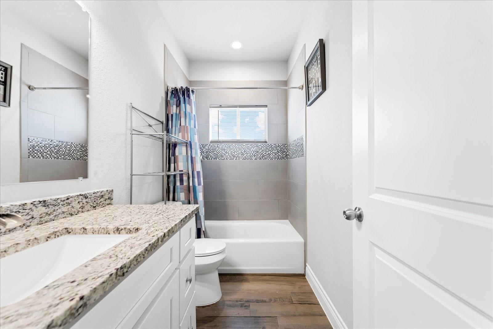 113 Tonkawa Ln, Paige, TX 78659