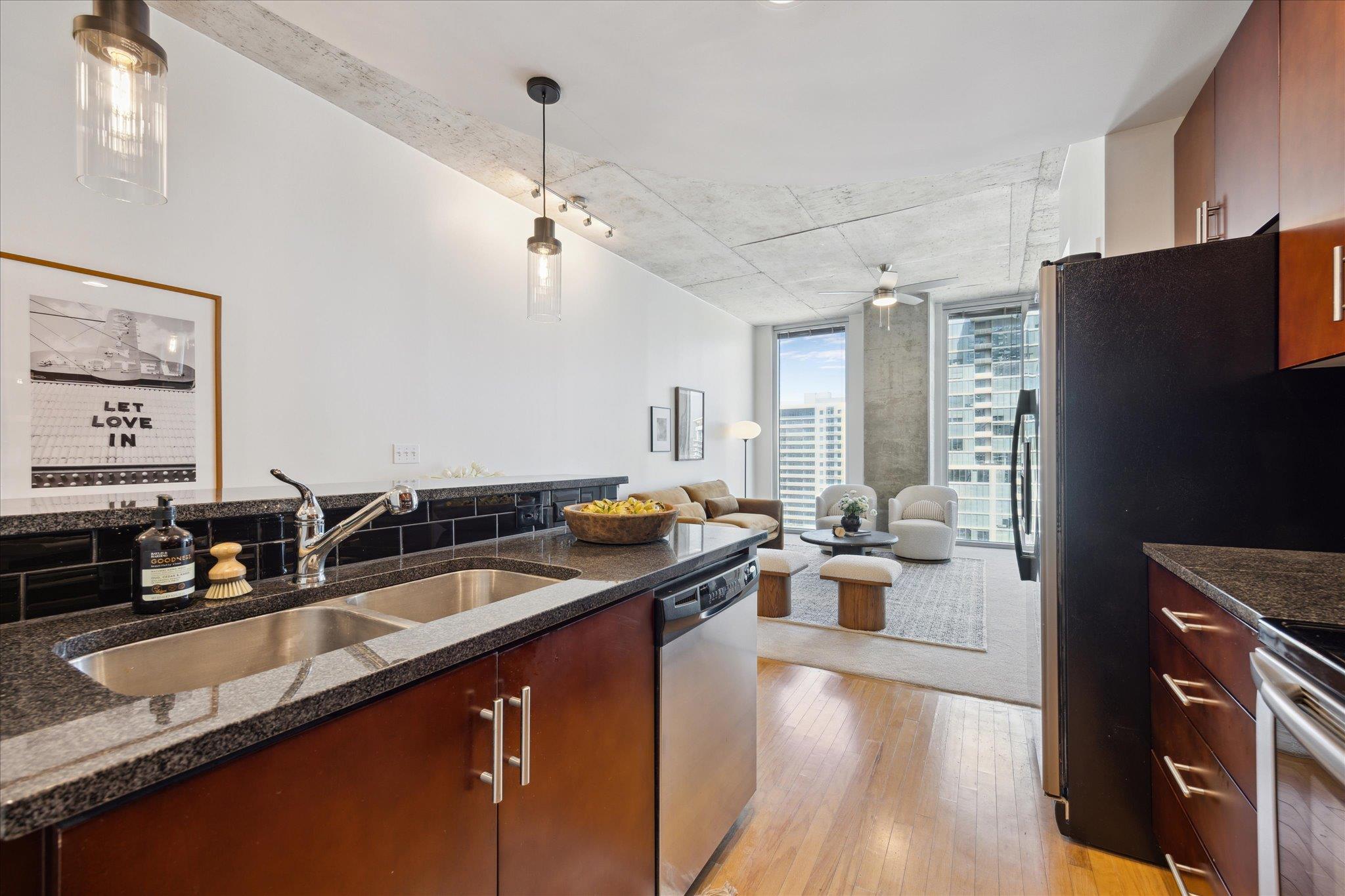 360 Nueces St # 2506, Austin, TX 78701