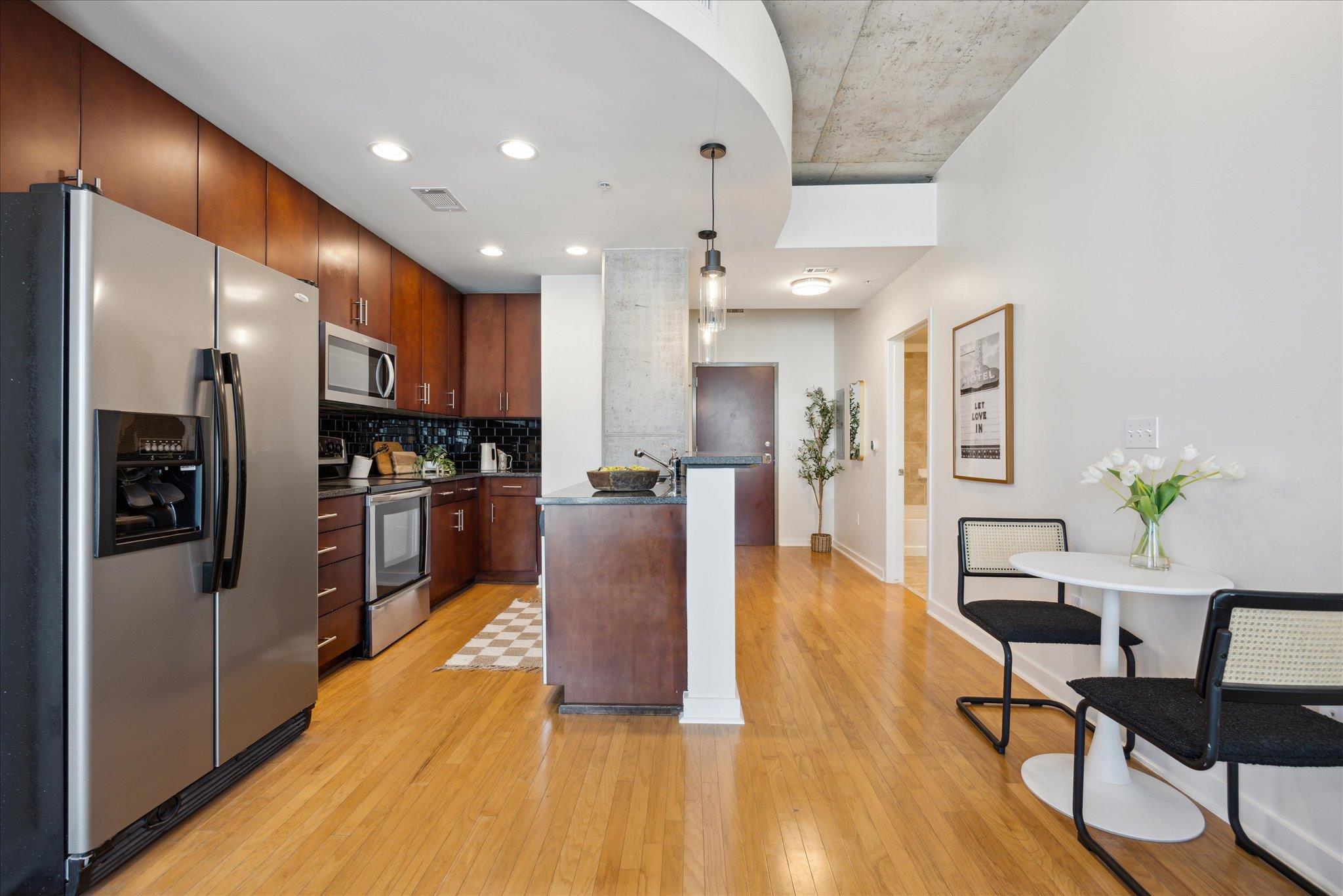 360 Nueces St # 2506, Austin, TX 78701