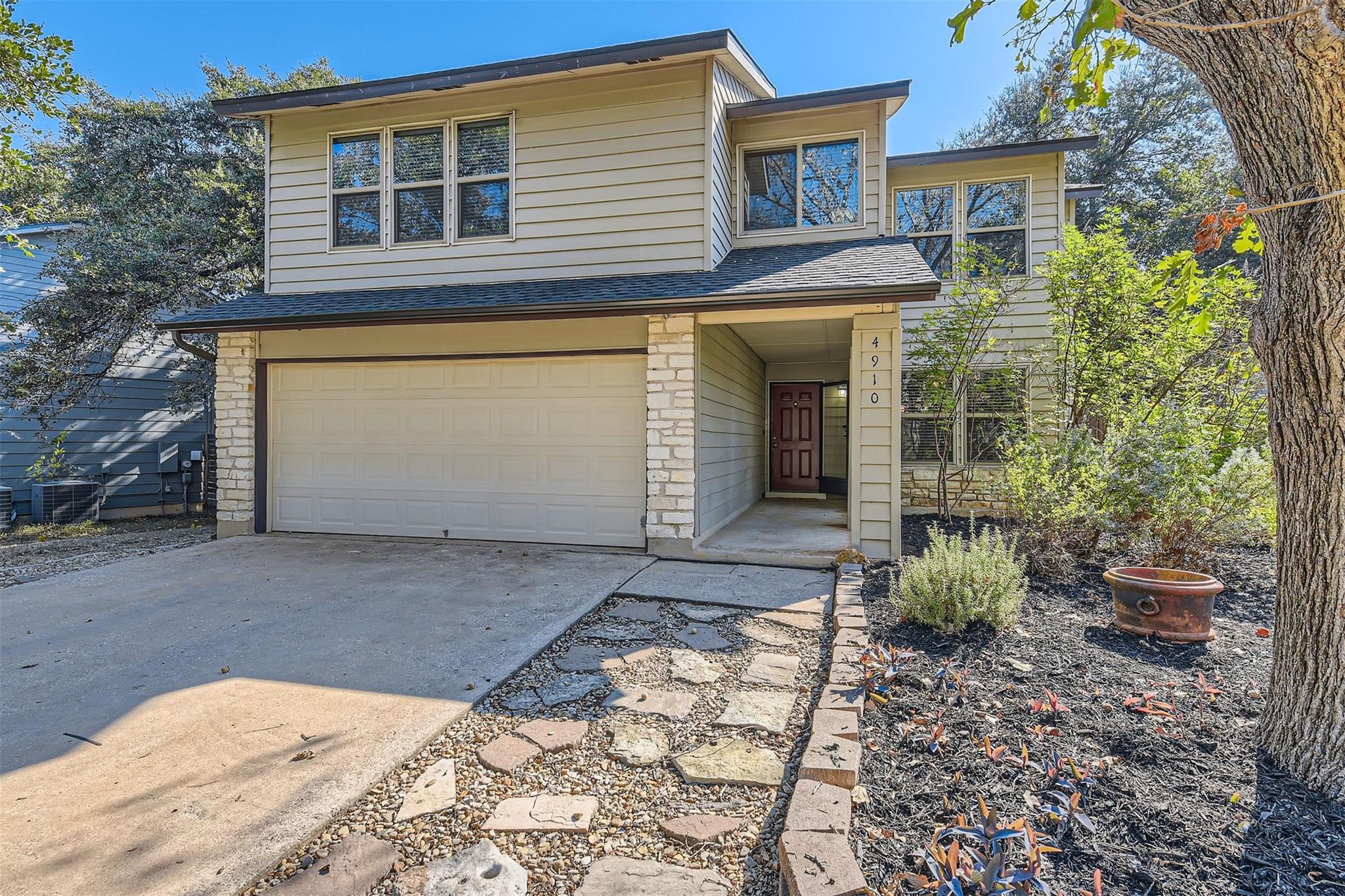 4910 Pelham Dr, Austin, TX 78727