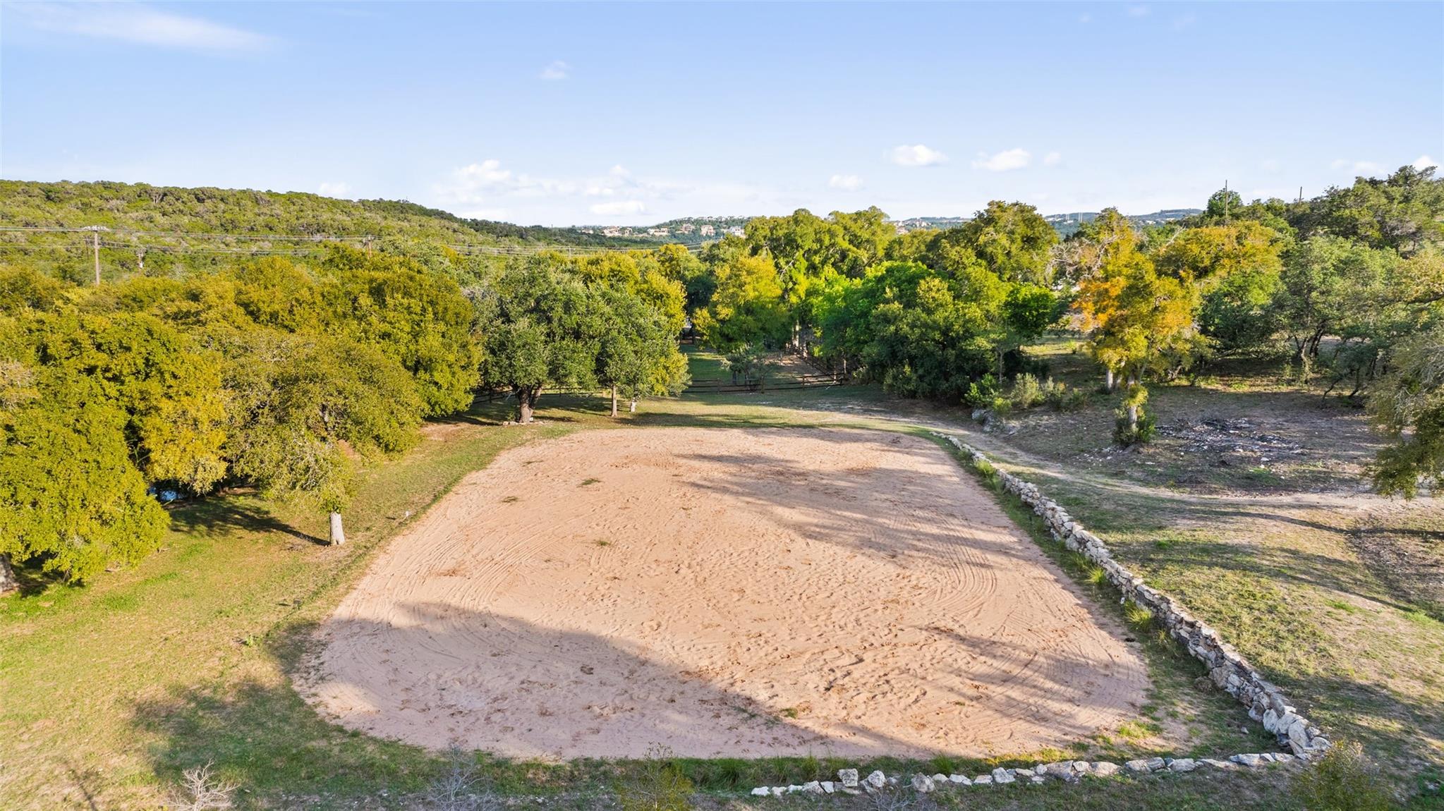 2412 Bee Creek Rd, Spicewood, TX 78669