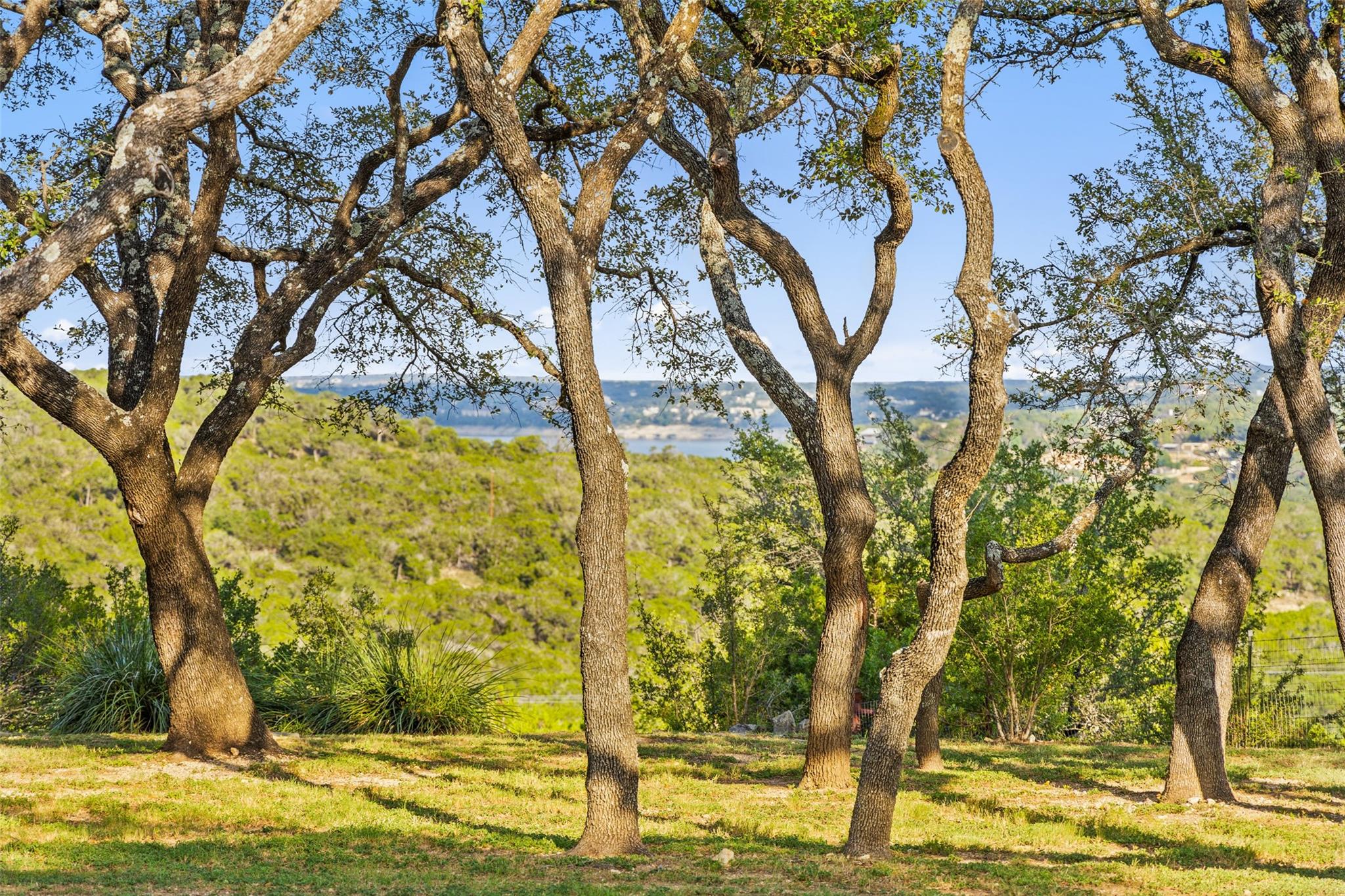 2412 Bee Creek Rd, Spicewood, TX 78669