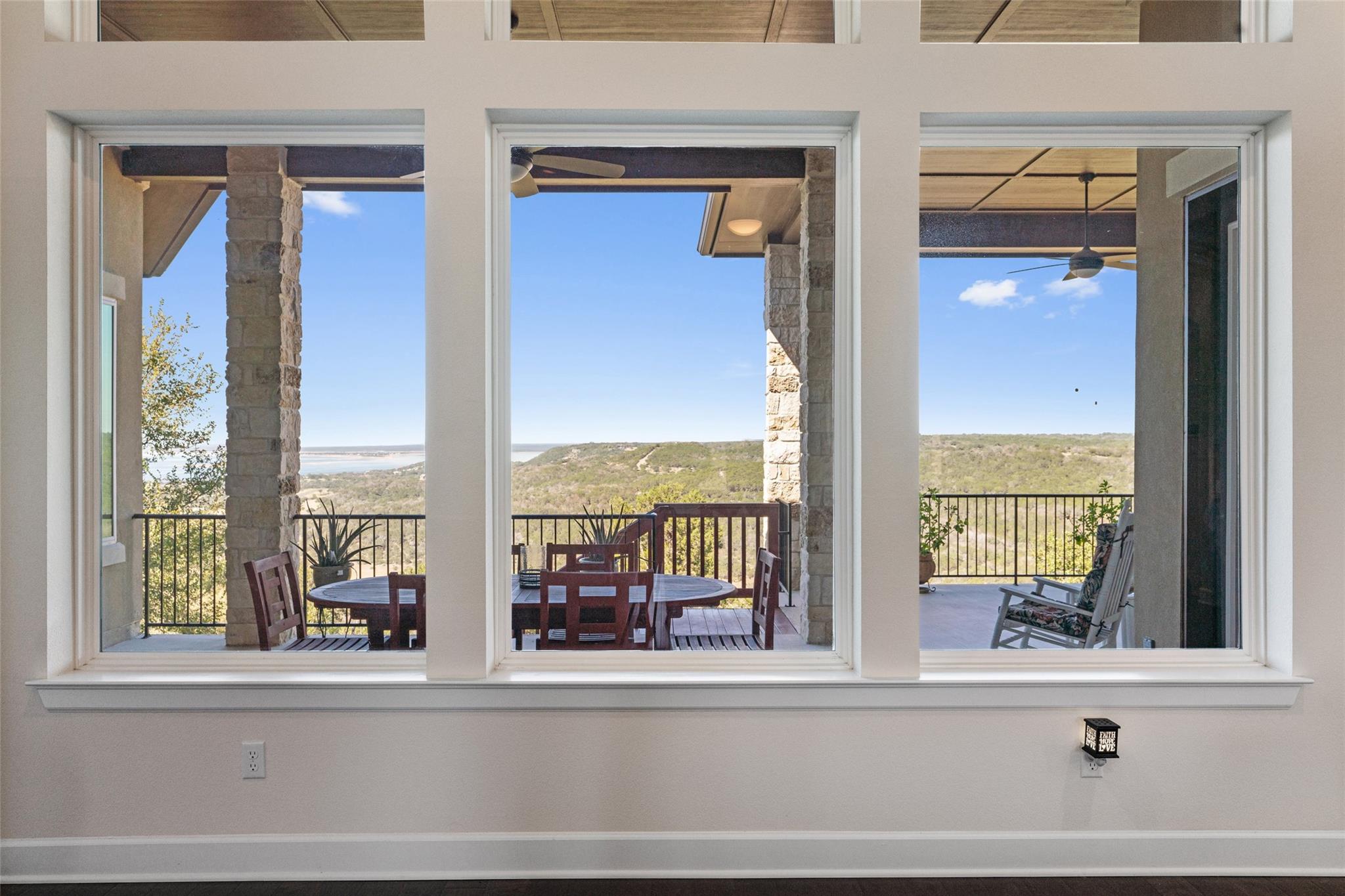 235 Chestnut Xing, Burnet, TX 78611