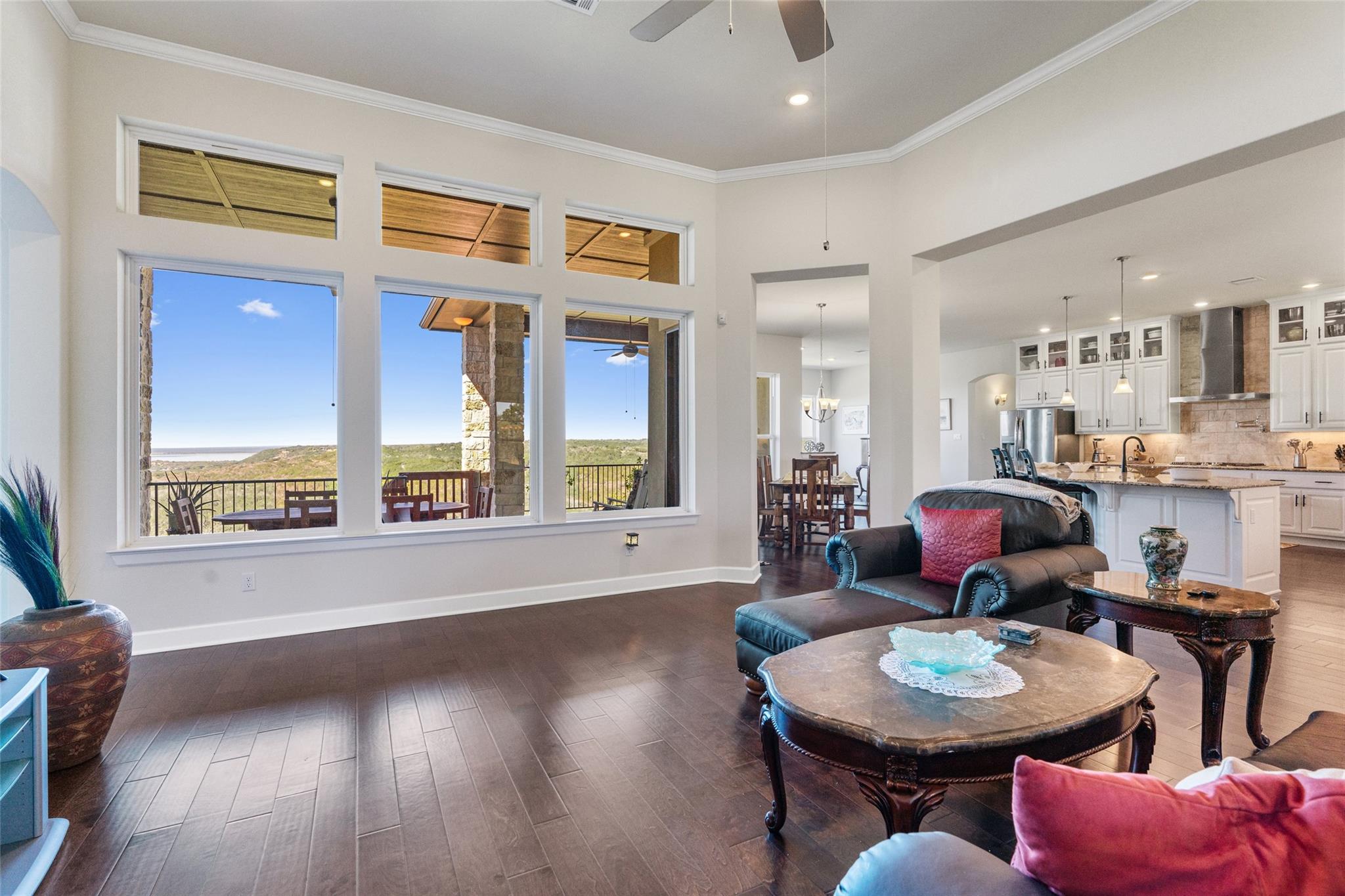 235 Chestnut Xing, Burnet, TX 78611