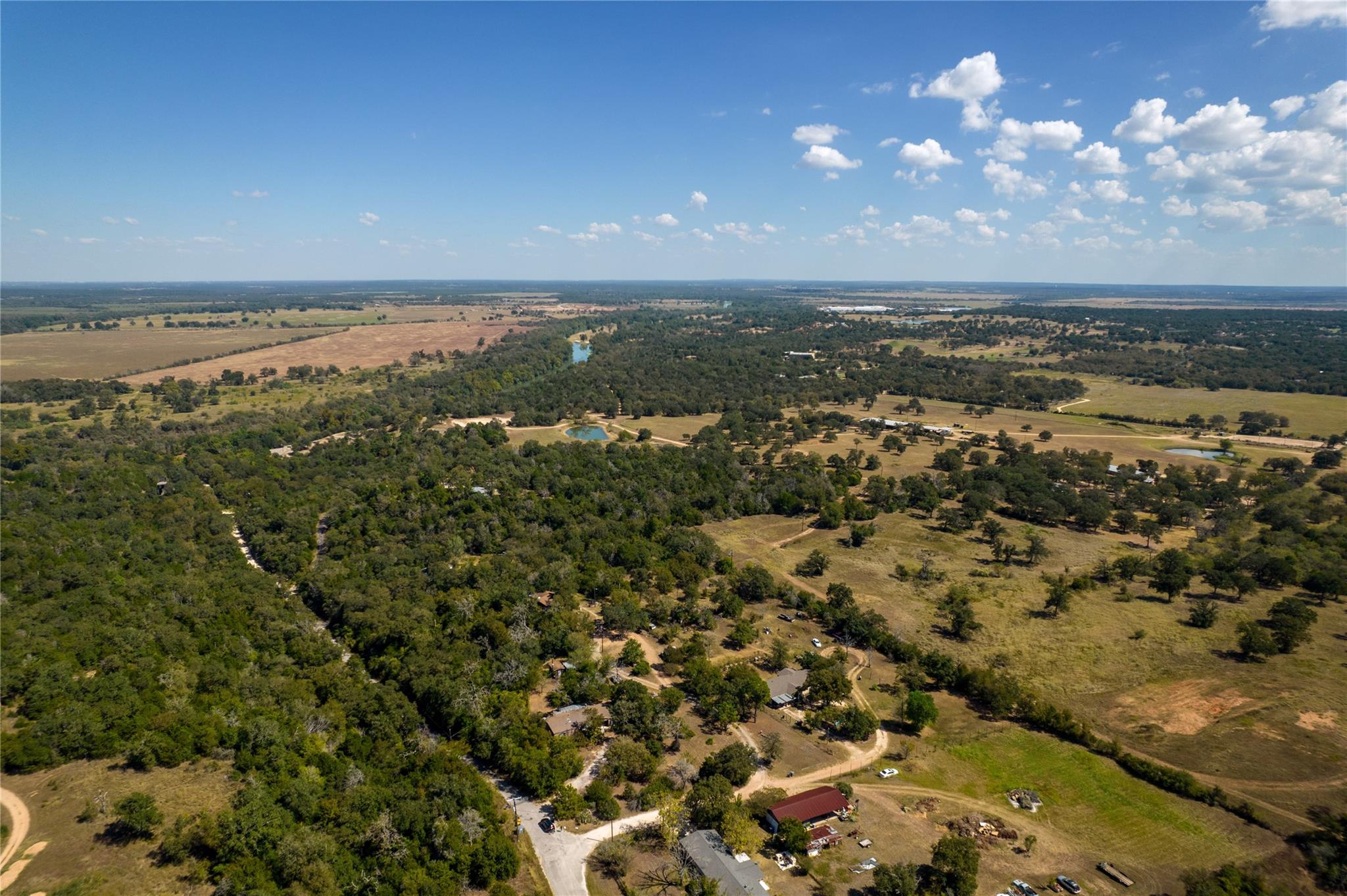 203 River Oaks Dr, Cedar Creek, TX 78612