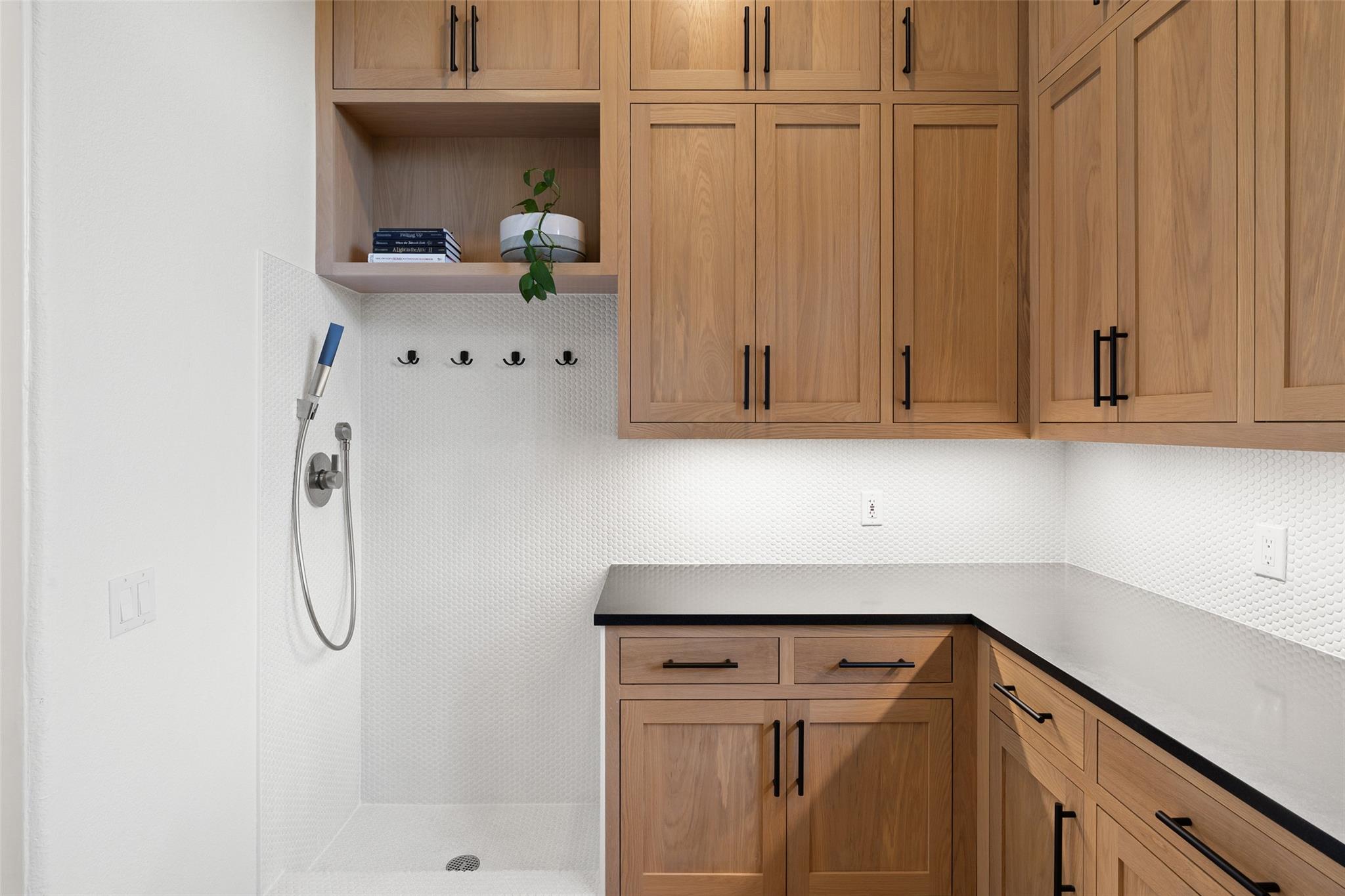 211 Bella Cima Dr, Austin, TX 78734