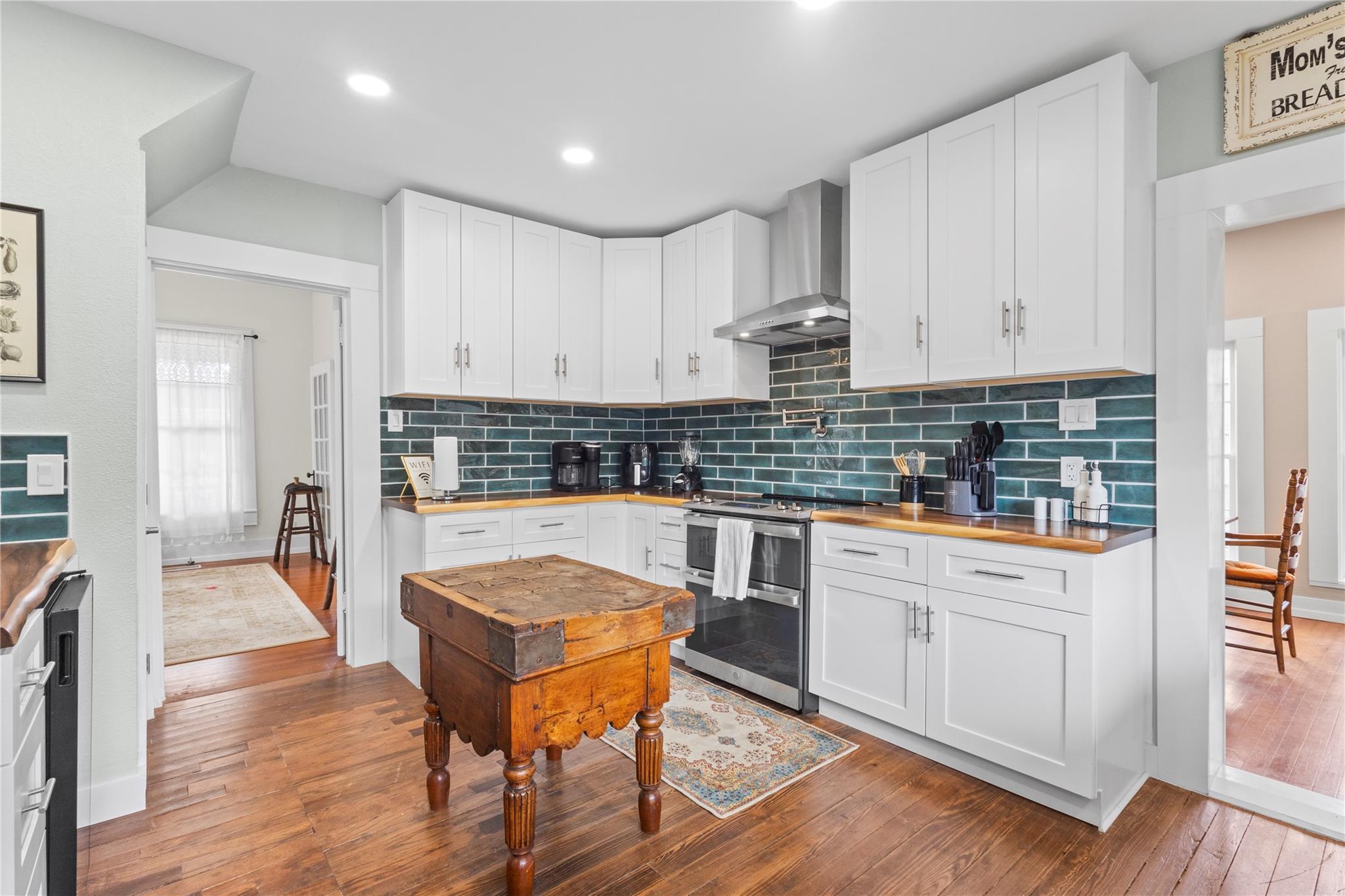 214 W University Ave, Georgetown, TX 78626