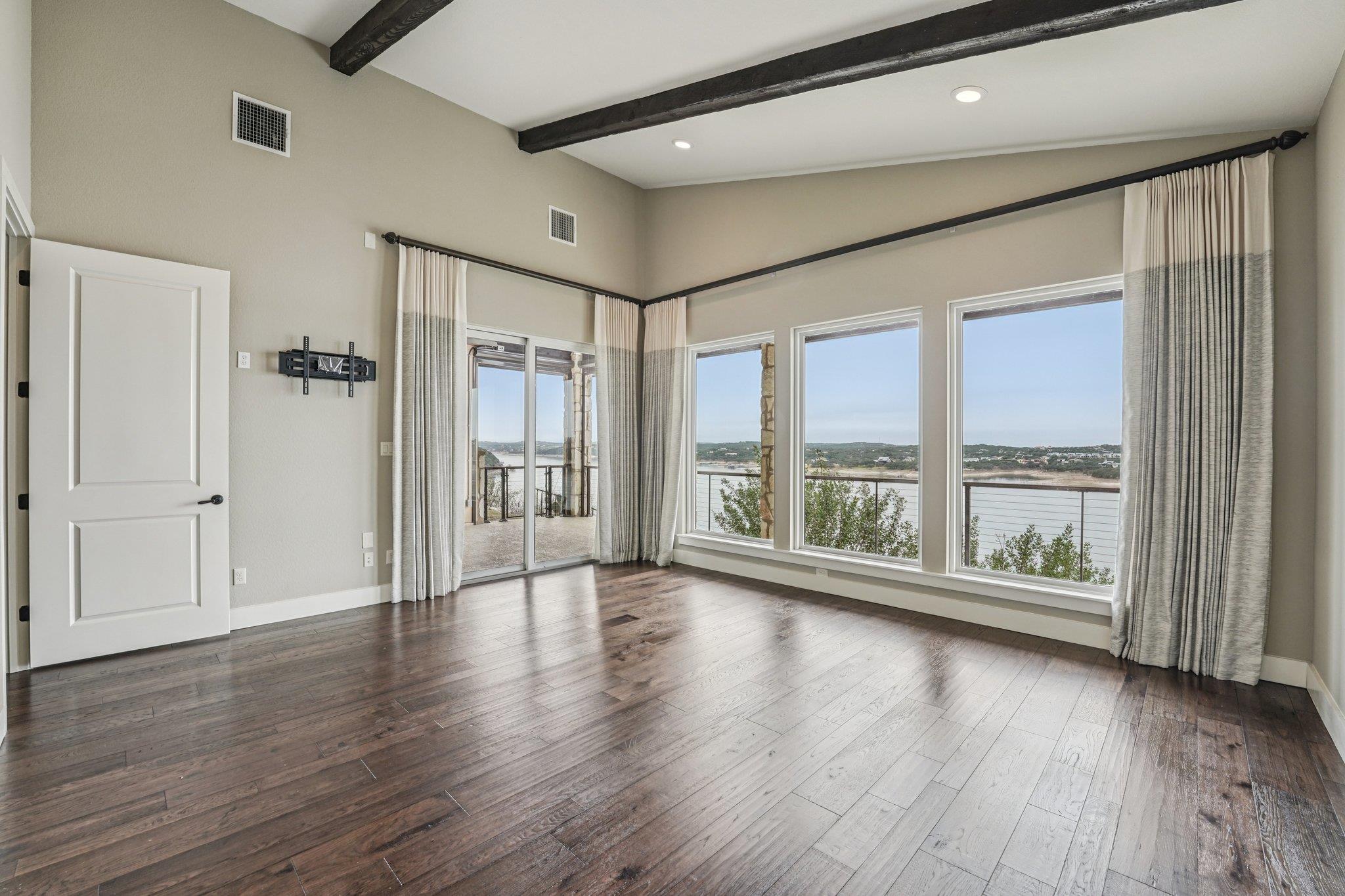 1612 Watercliffe Dr, Lago Vista, TX 78645