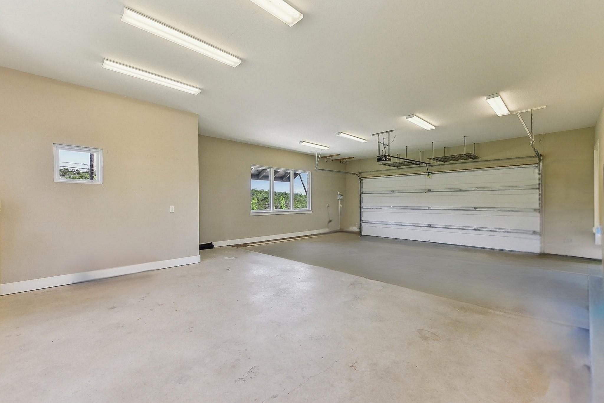 1612 Watercliffe Dr, Lago Vista, TX 78645