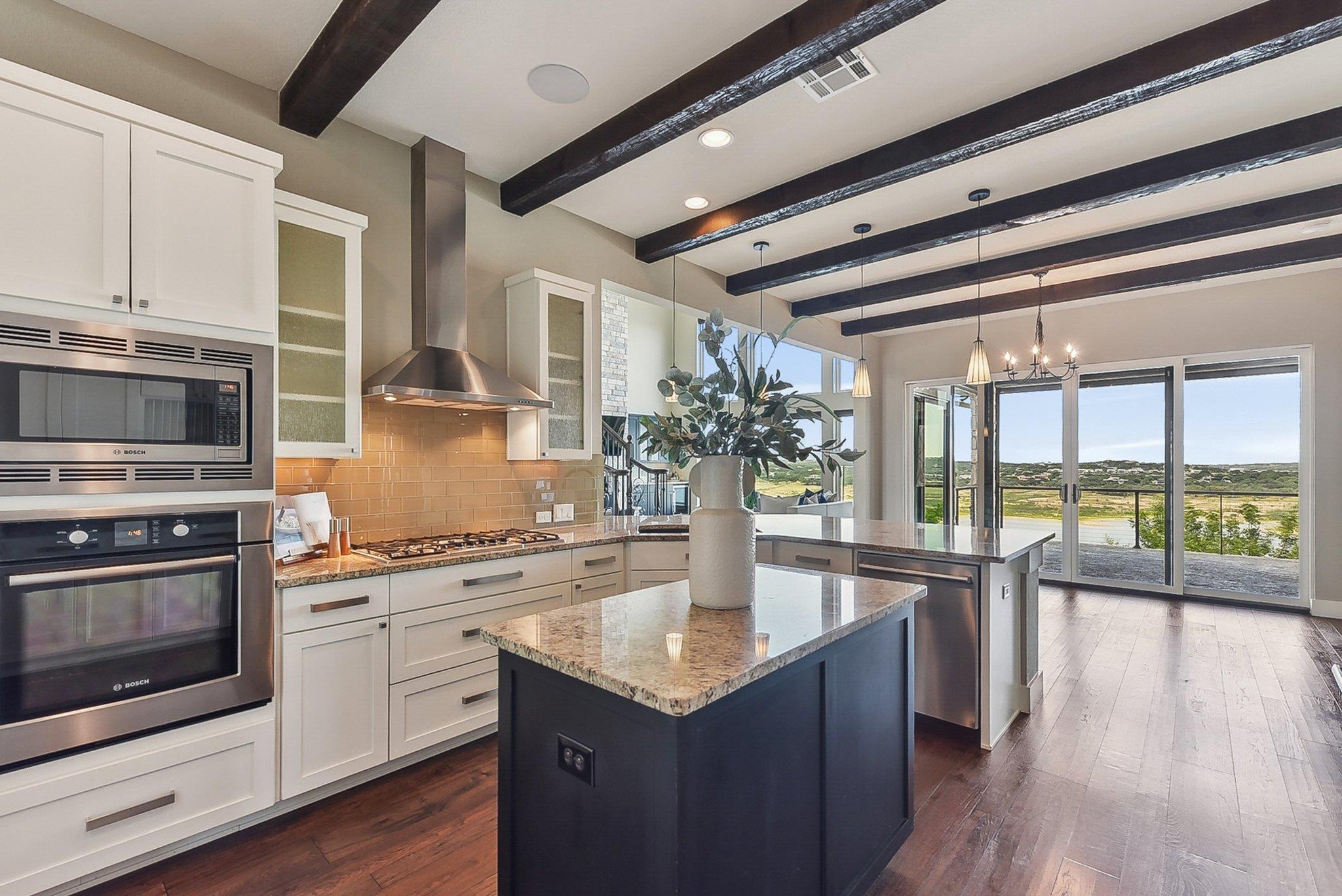 1612 Watercliffe Dr, Lago Vista, TX 78645