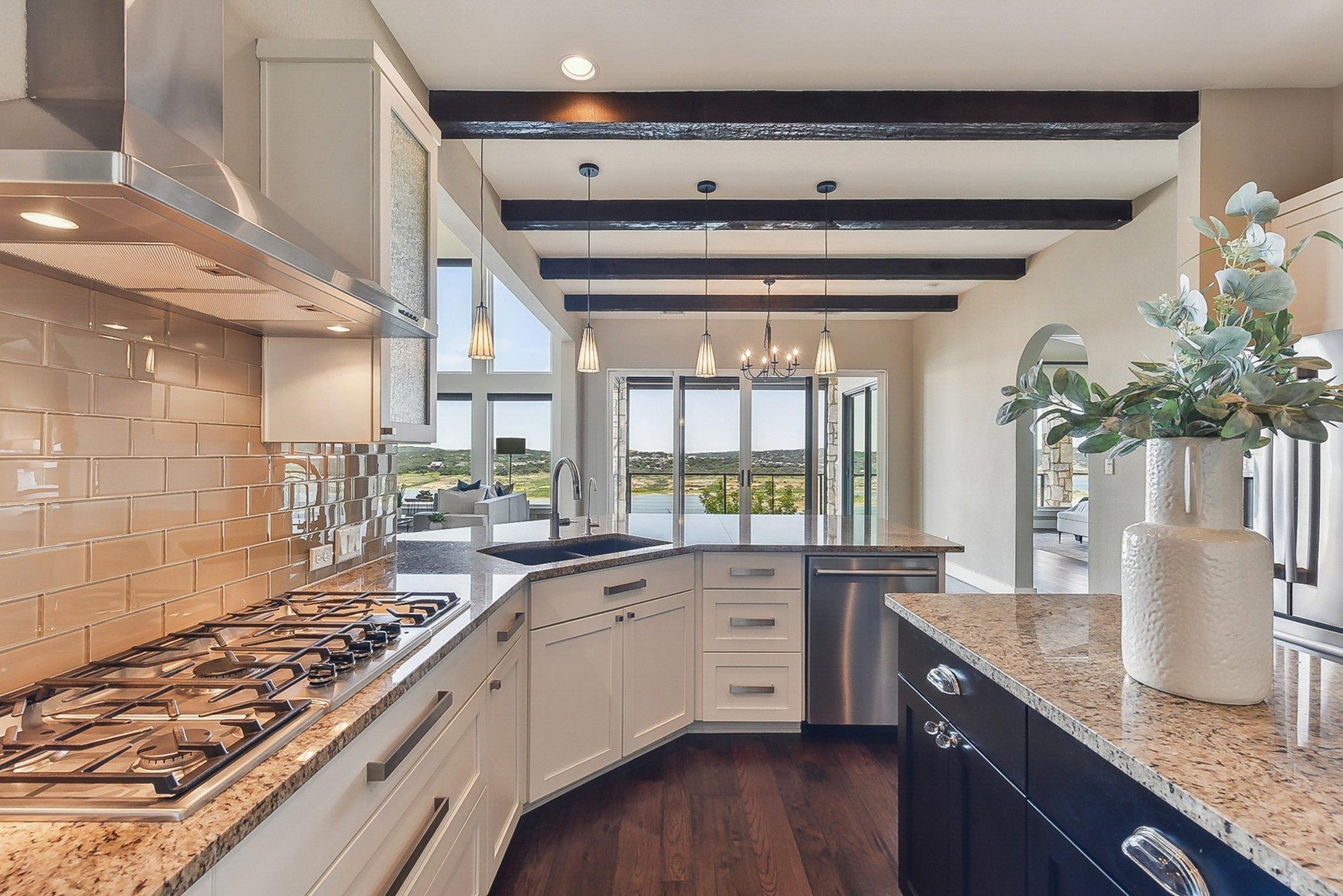 1612 Watercliffe Dr, Lago Vista, TX 78645