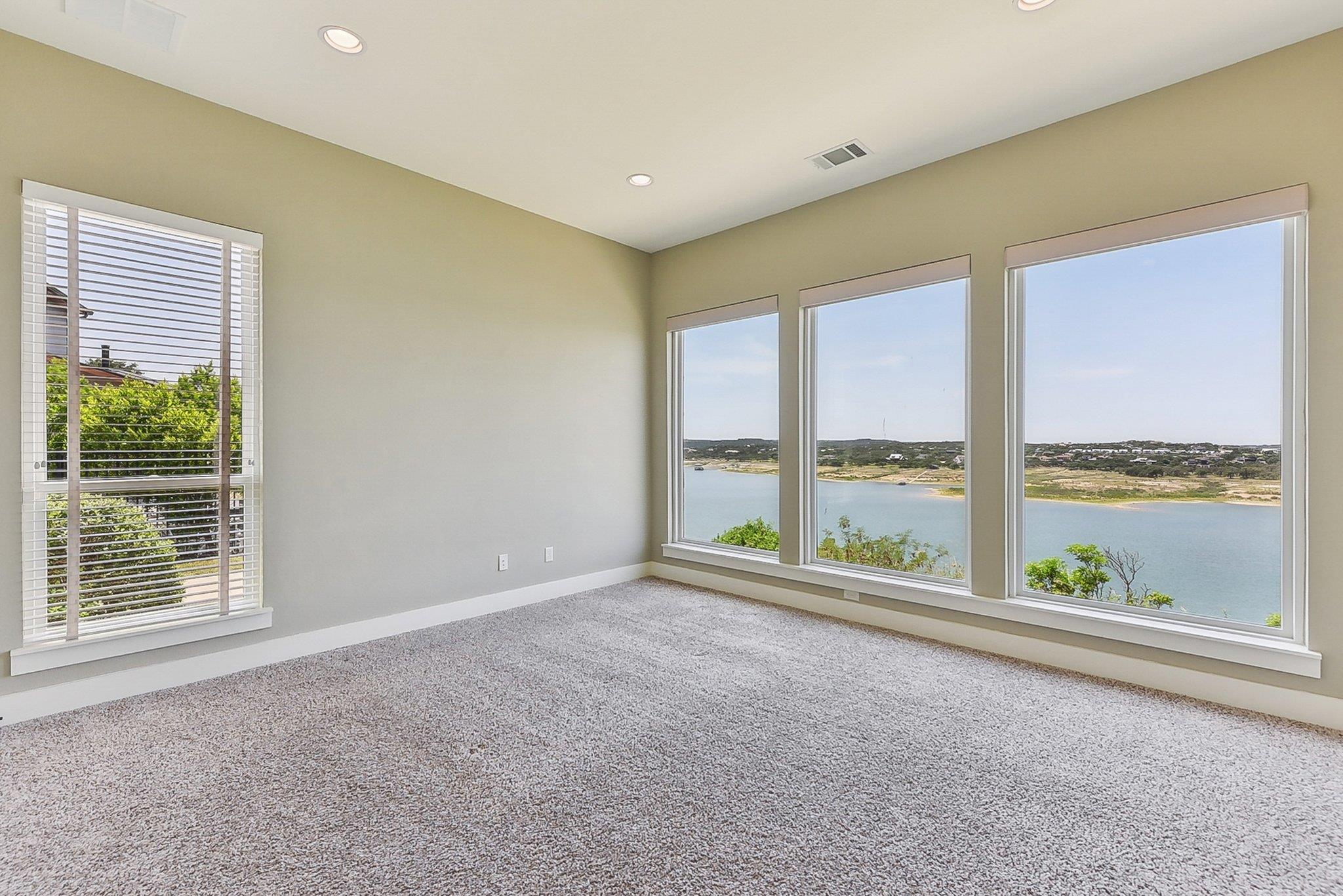 1612 Watercliffe Dr, Lago Vista, TX 78645