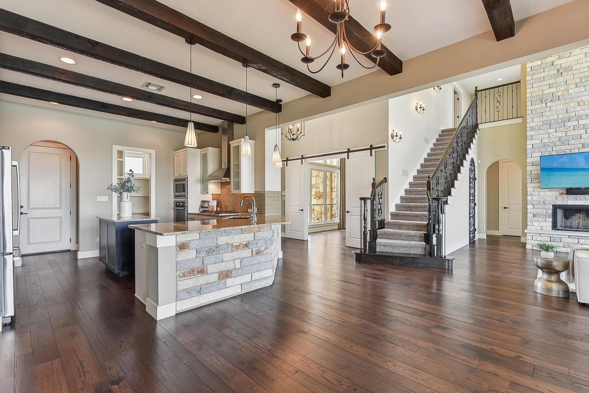 1612 Watercliffe Dr, Lago Vista, TX 78645