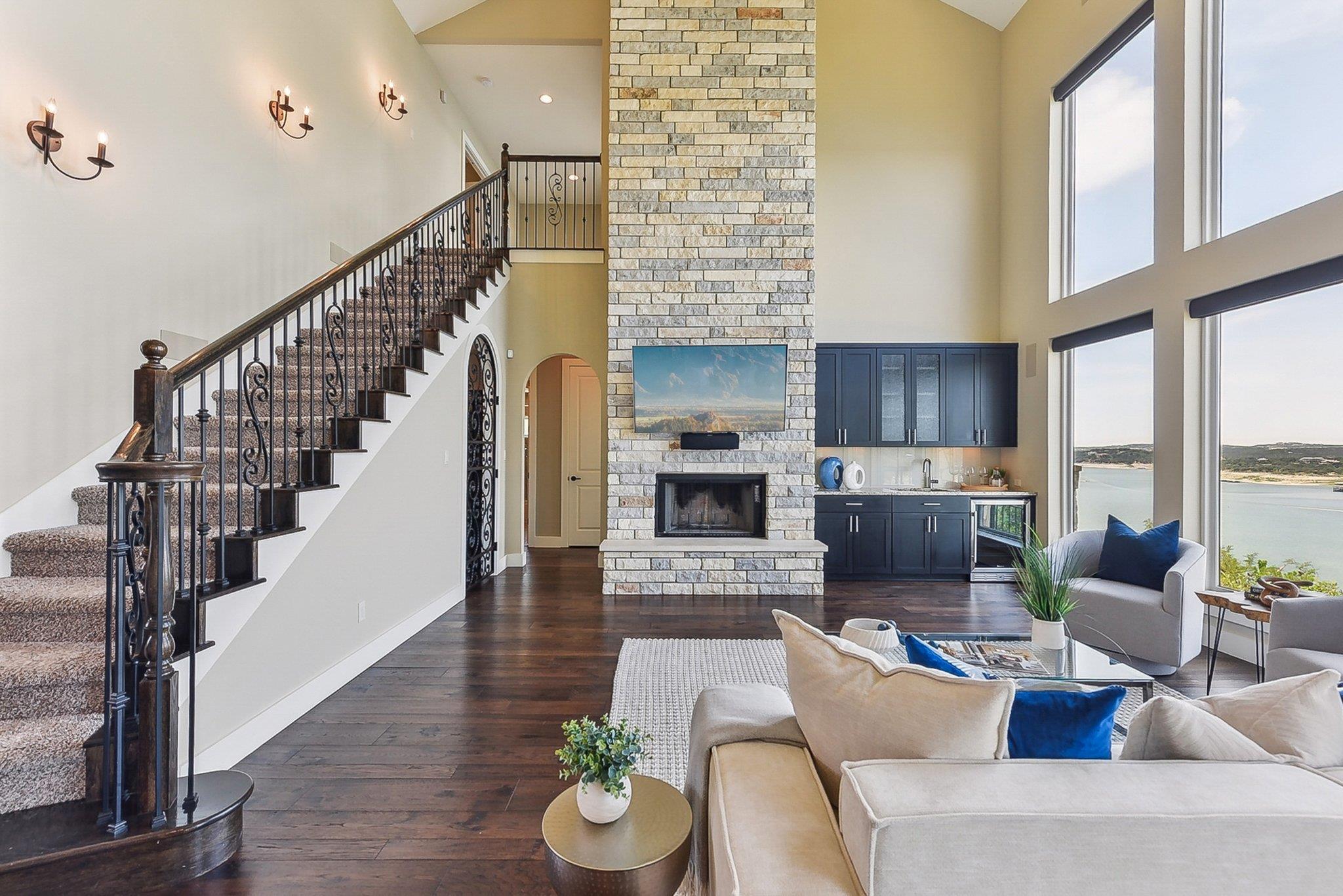 1612 Watercliffe Dr, Lago Vista, TX 78645