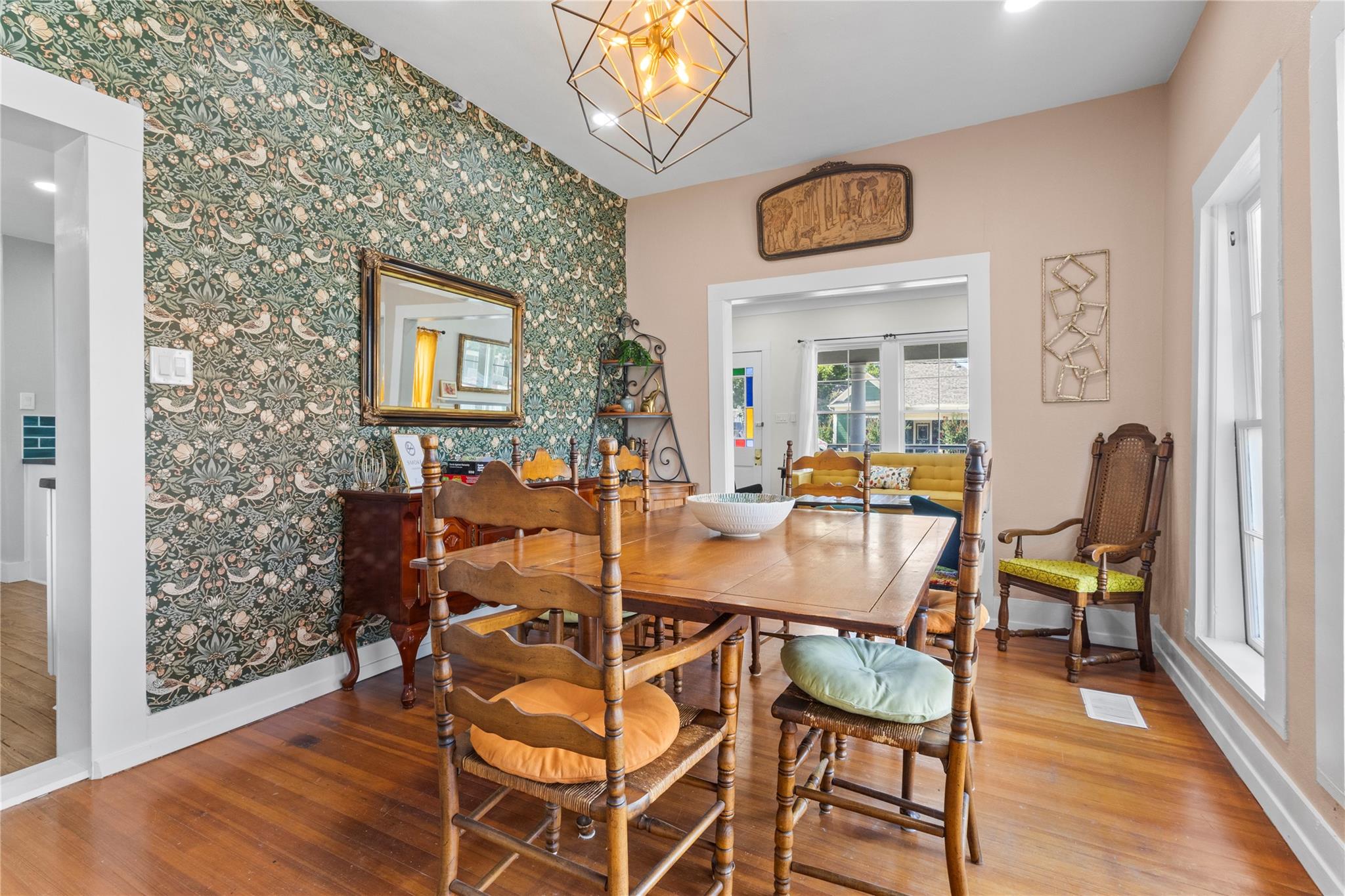 214 W University Ave, Georgetown, TX 78626