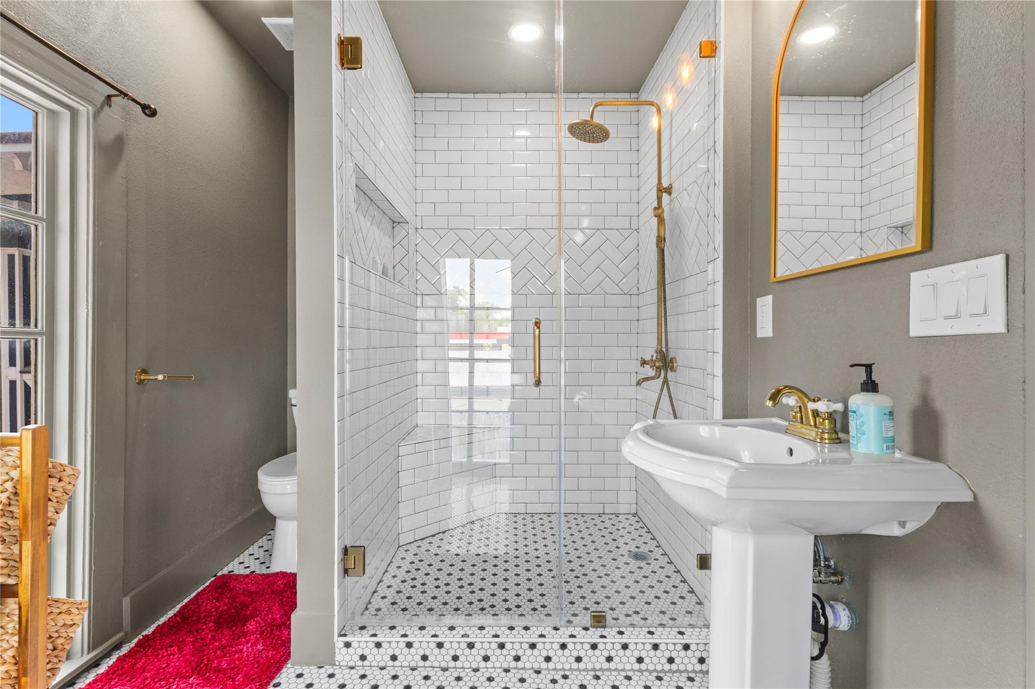 214 W University Ave, Georgetown, TX 78626