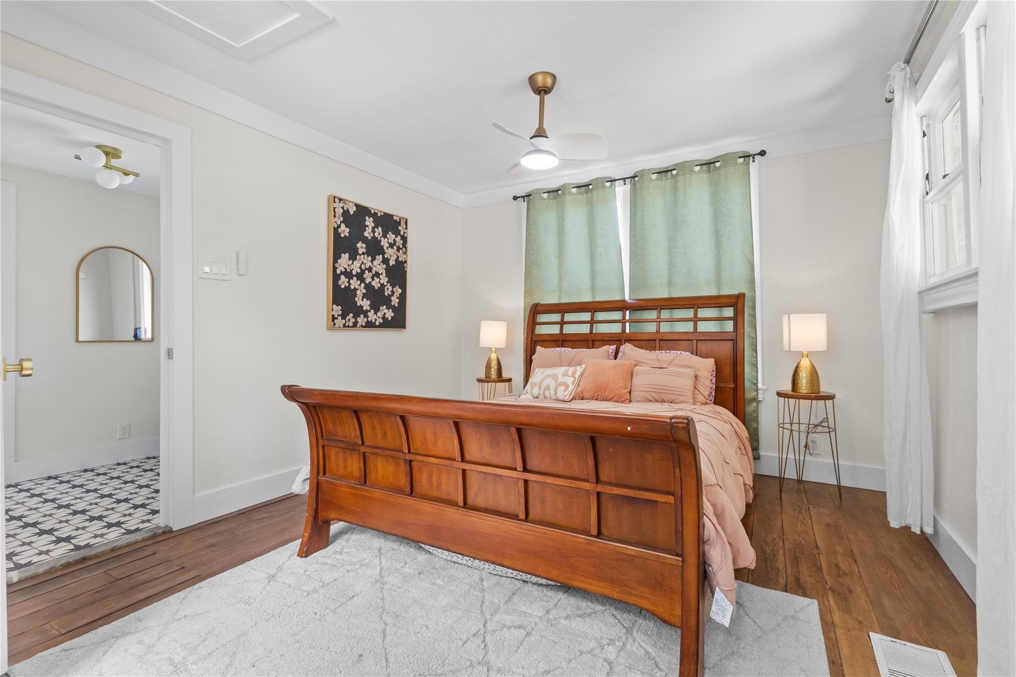 214 W University Ave, Georgetown, TX 78626