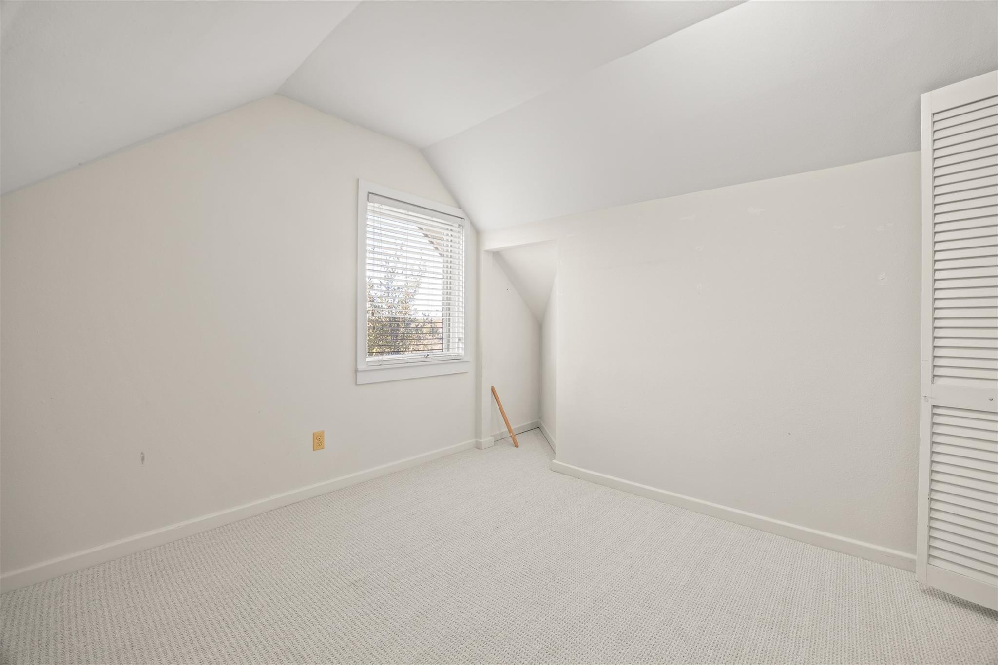 182 Belle Dr, Wimberley, TX 78676