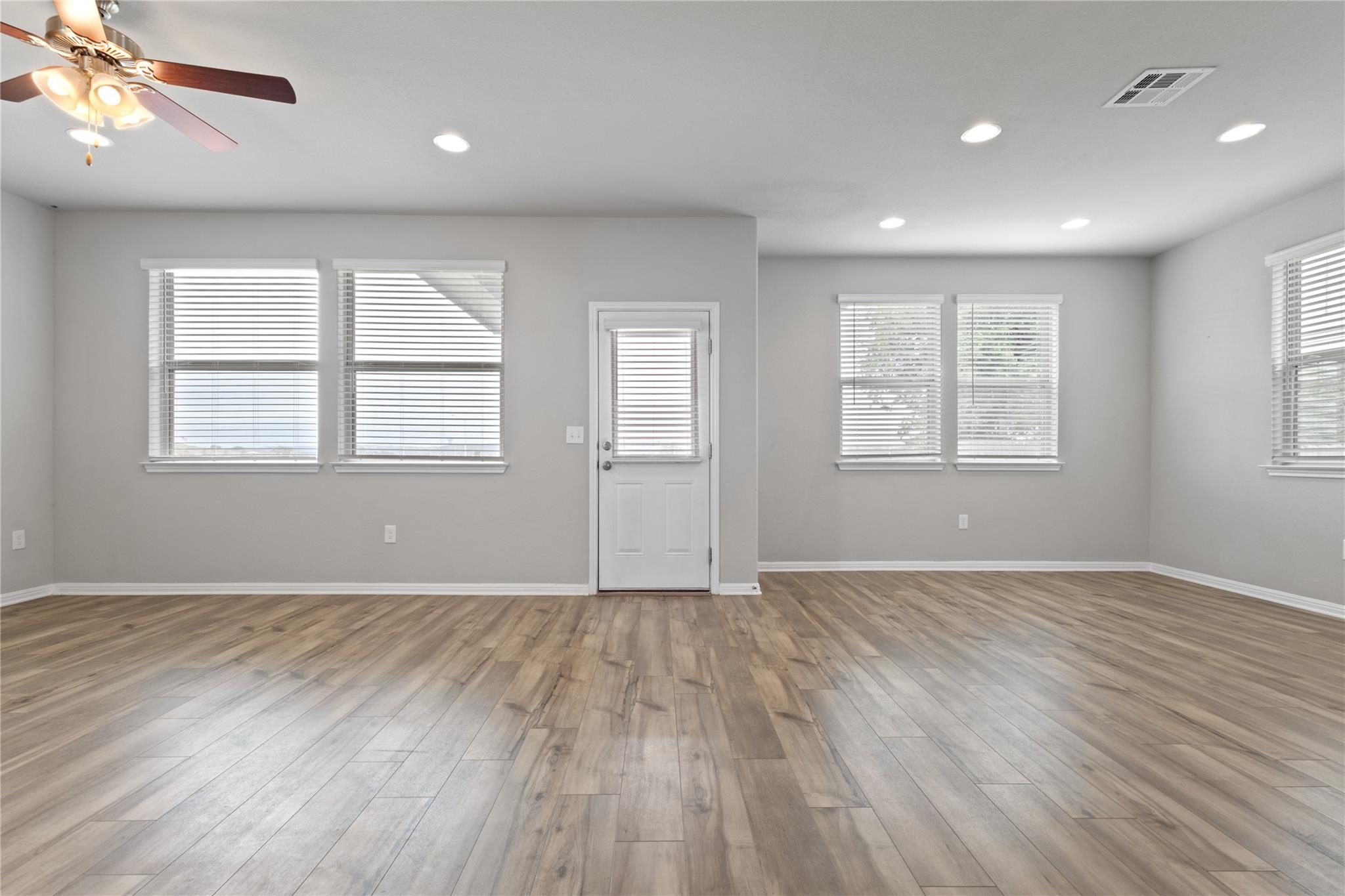 180 Macarthur Dr, Leander, TX 78641