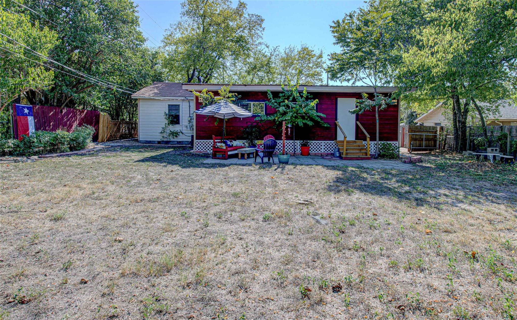 110 W Saint Johns Ave, Austin, TX 78752