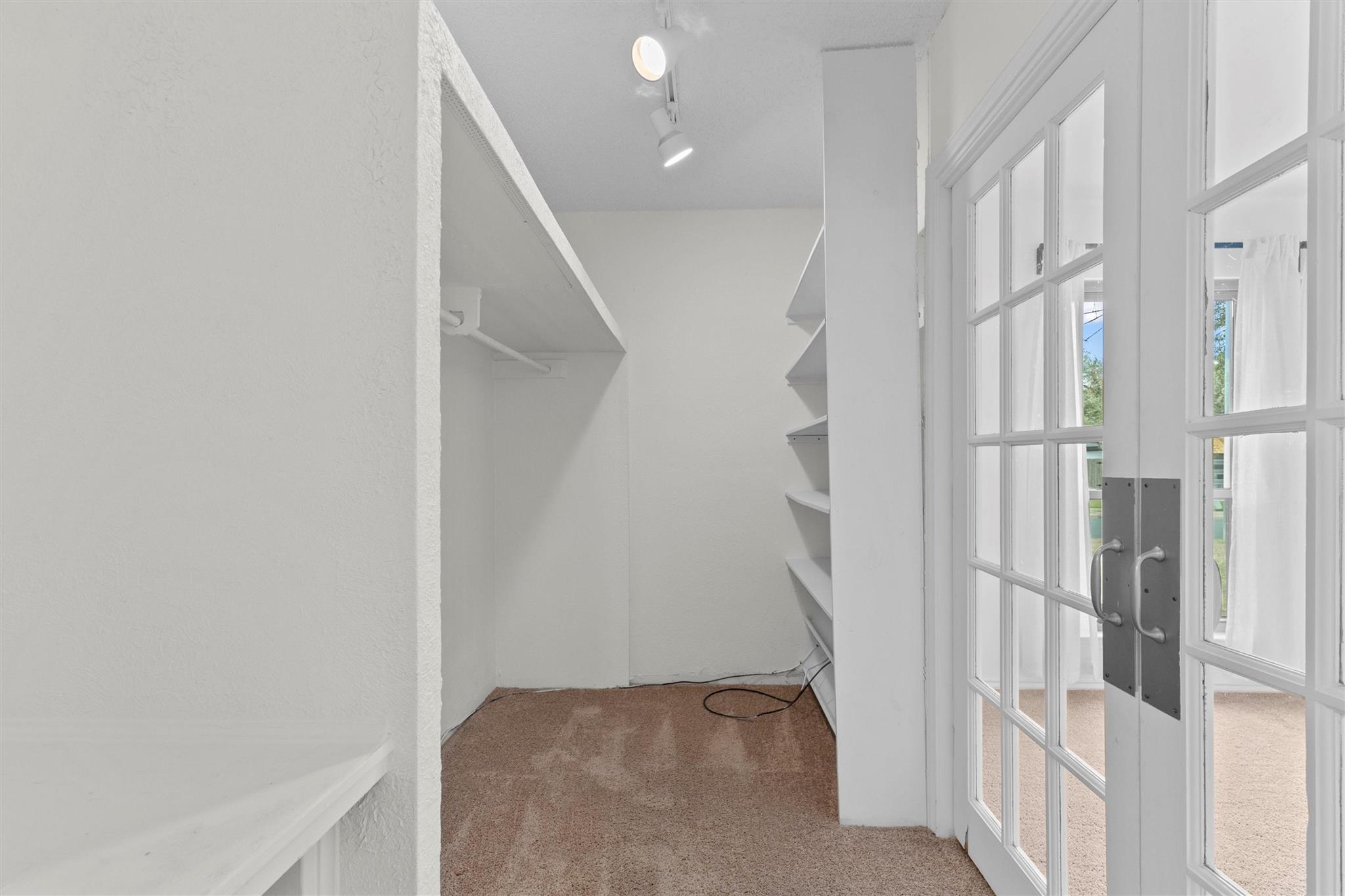 5903 Cannon Mountain Dr, Austin, TX 78749