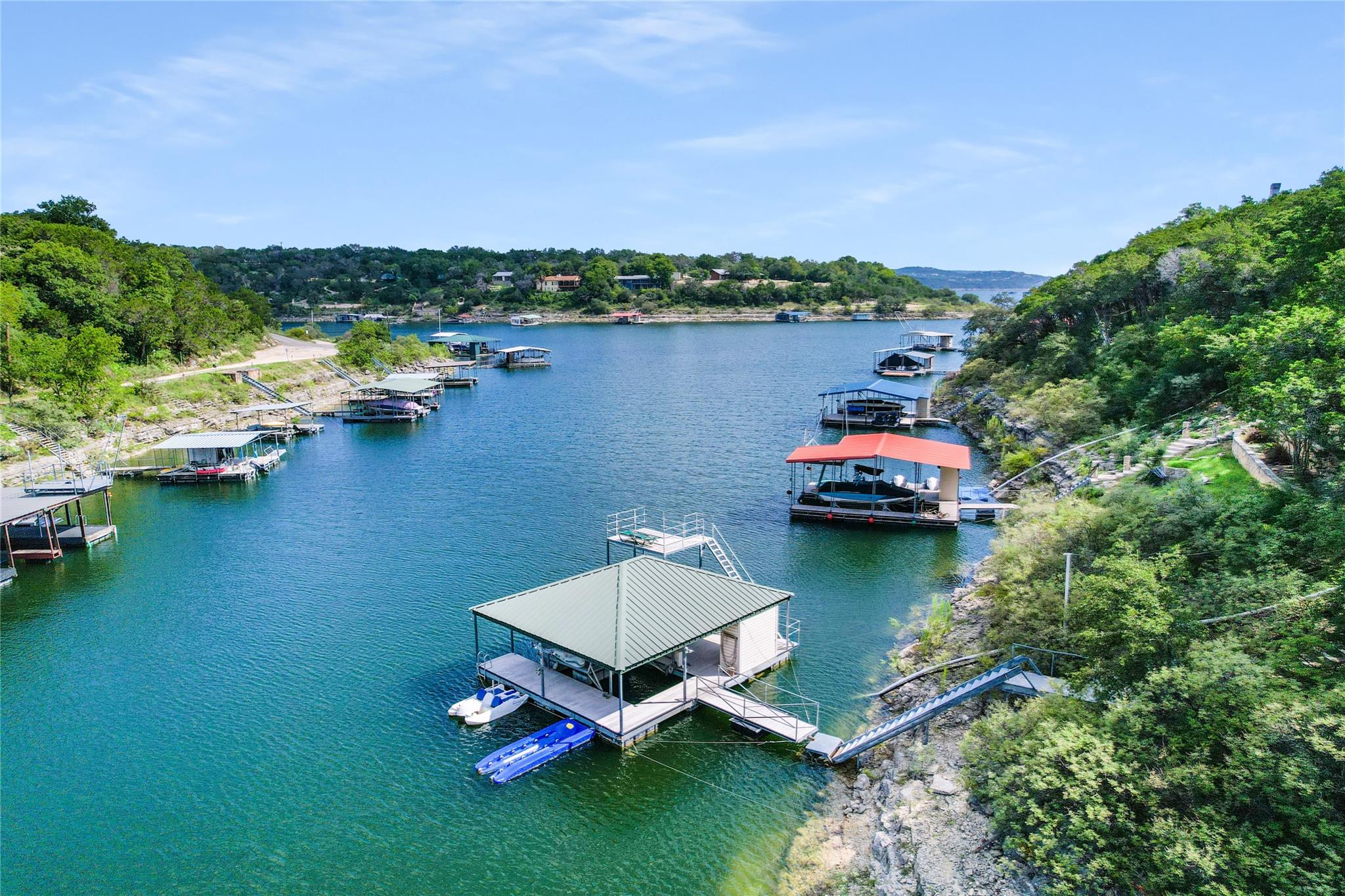 4000 Red Bird Trl, Lago Vista, TX 78645