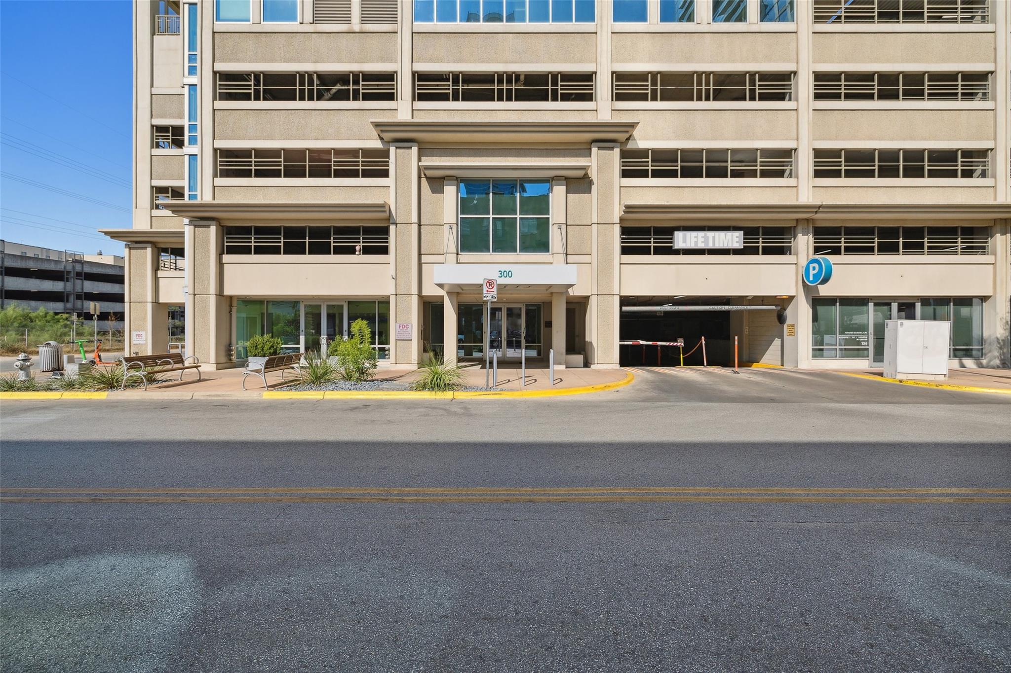 300 Bowie St # 1101, Austin, TX 78703