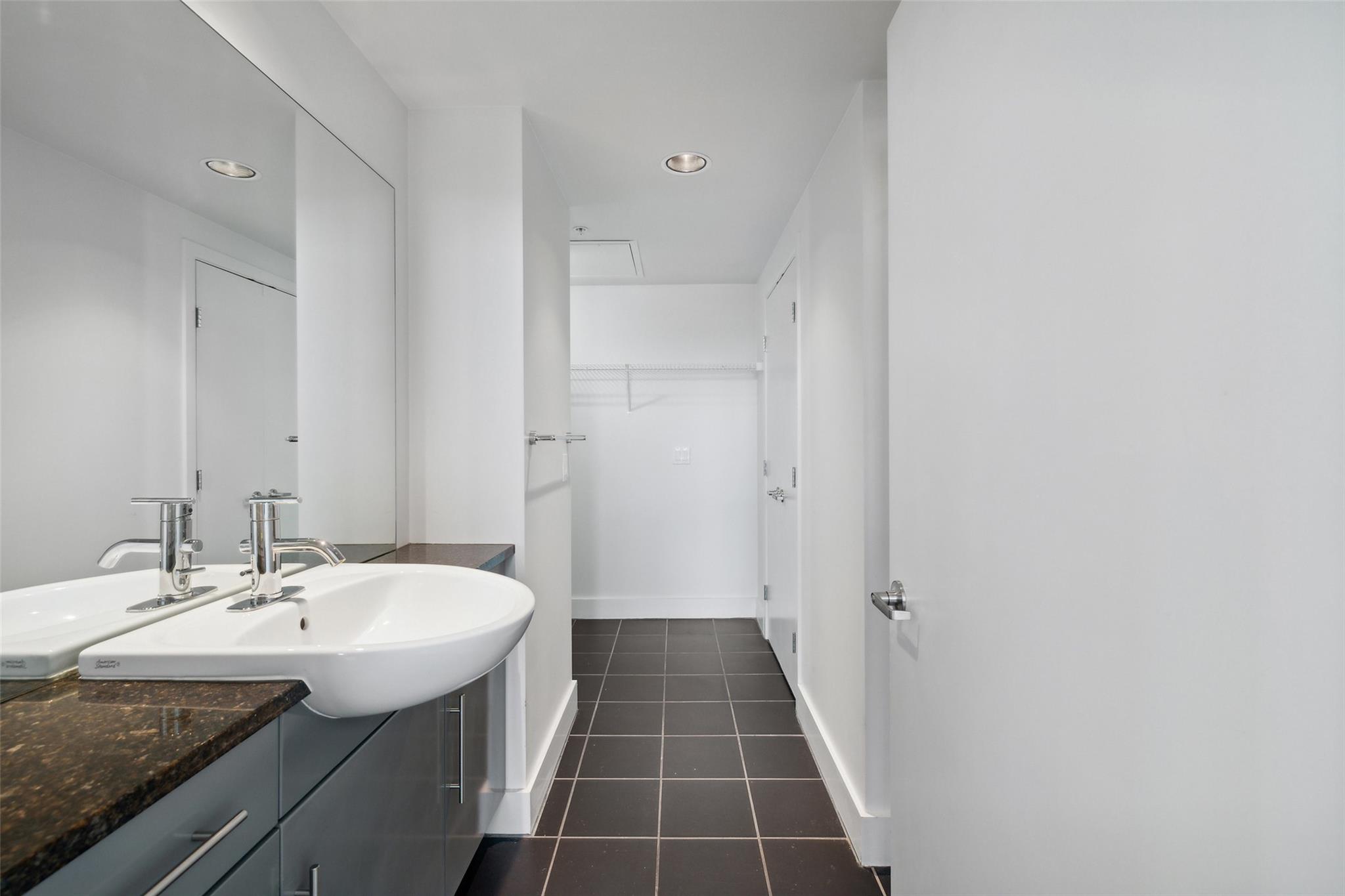 300 Bowie St # 1101, Austin, TX 78703