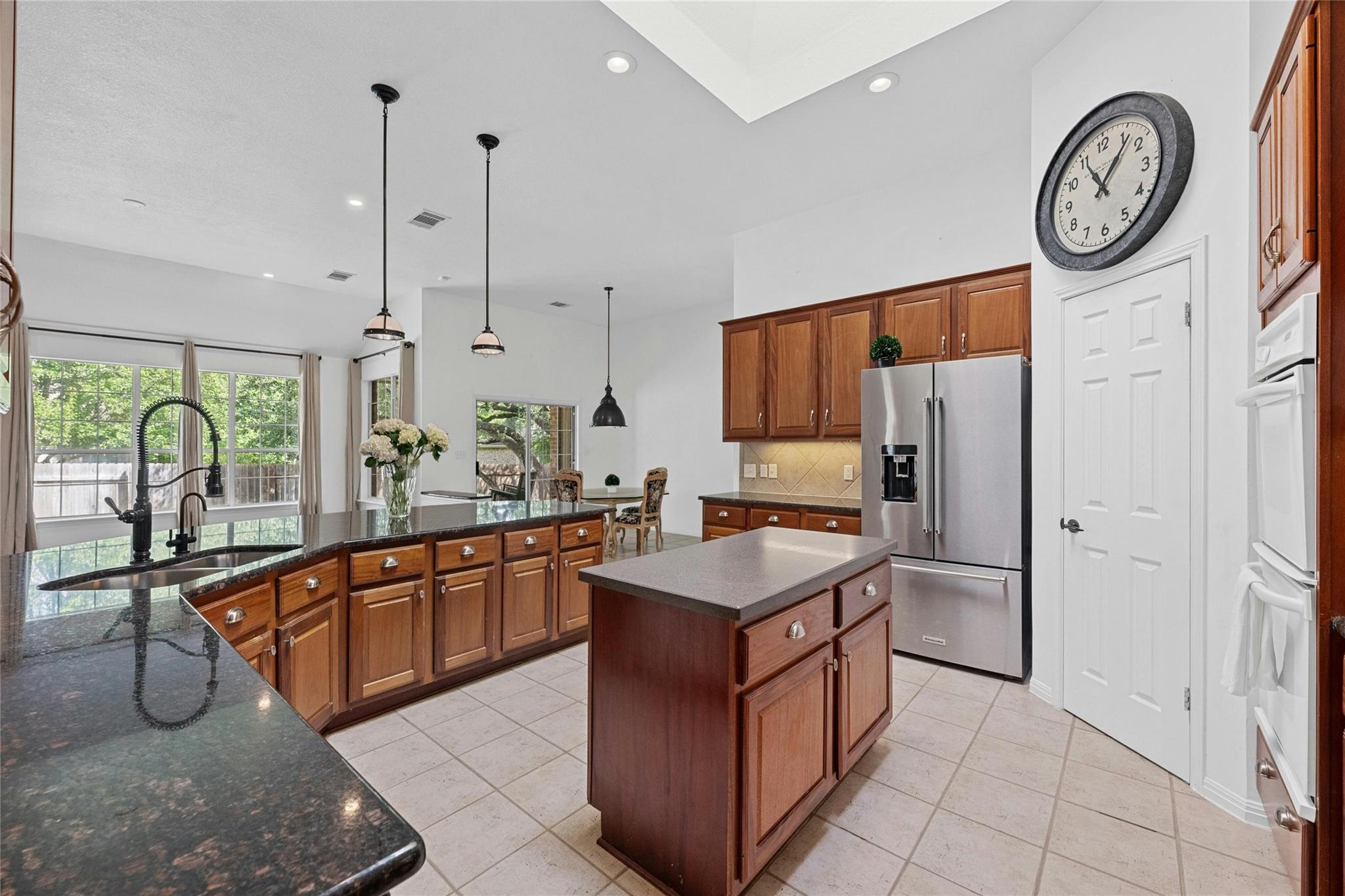 8012 Manitou Springs Ct, Austin, TX 78717